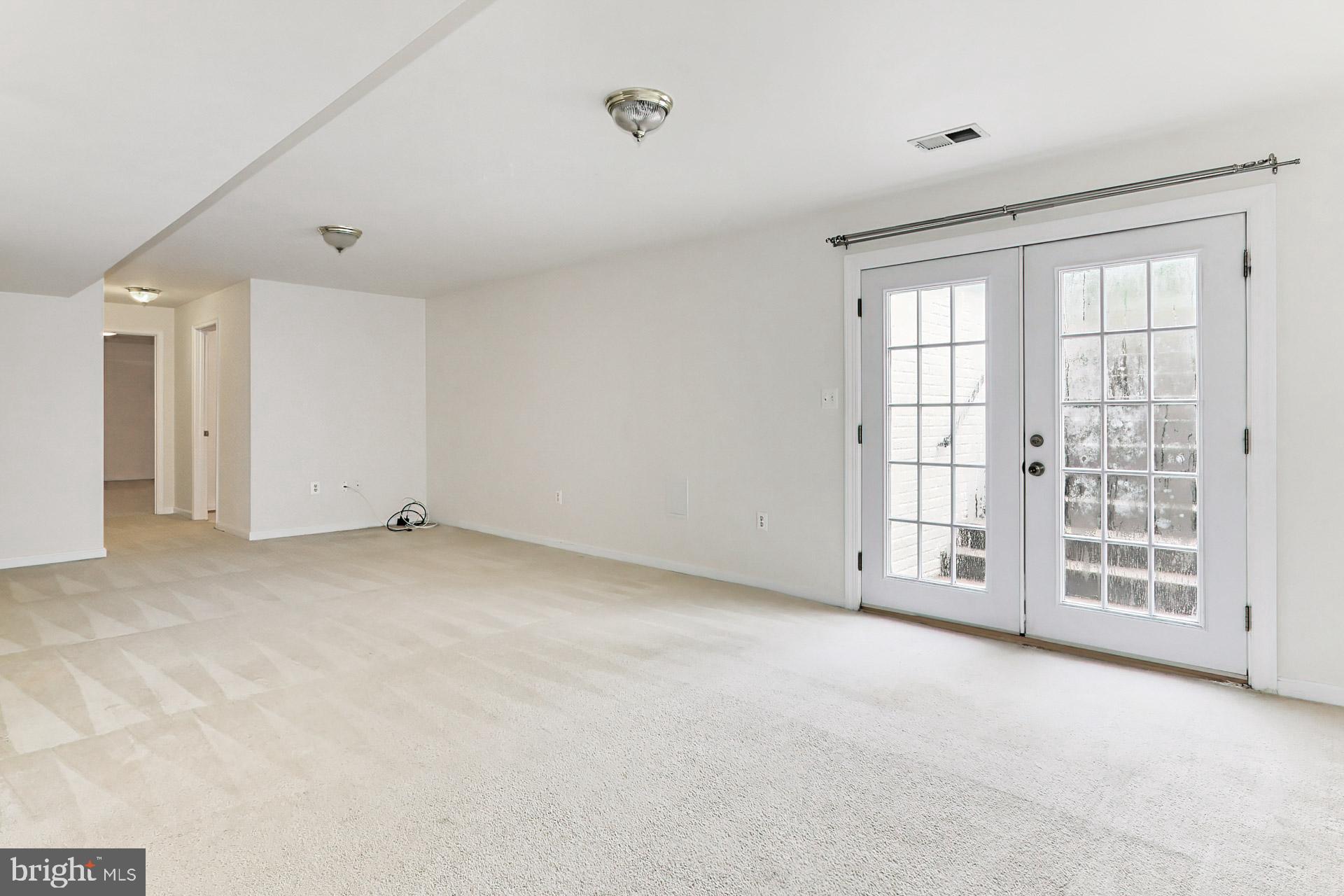 BARRETTS CROSSING - Residential