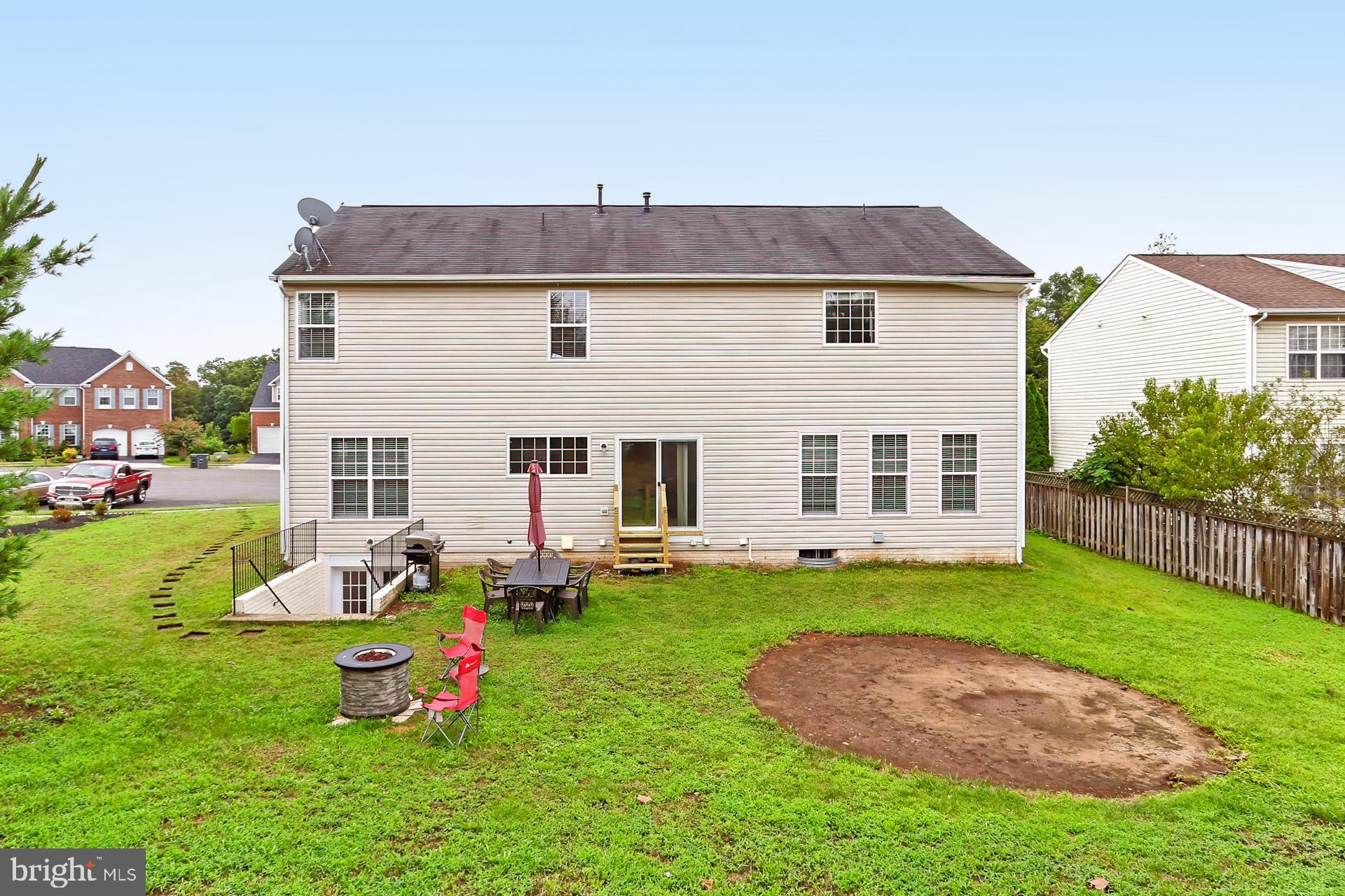 BARRETTS CROSSING - Residential