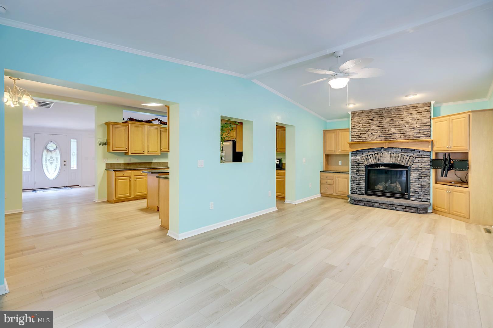 CAVE COLONY - Residential