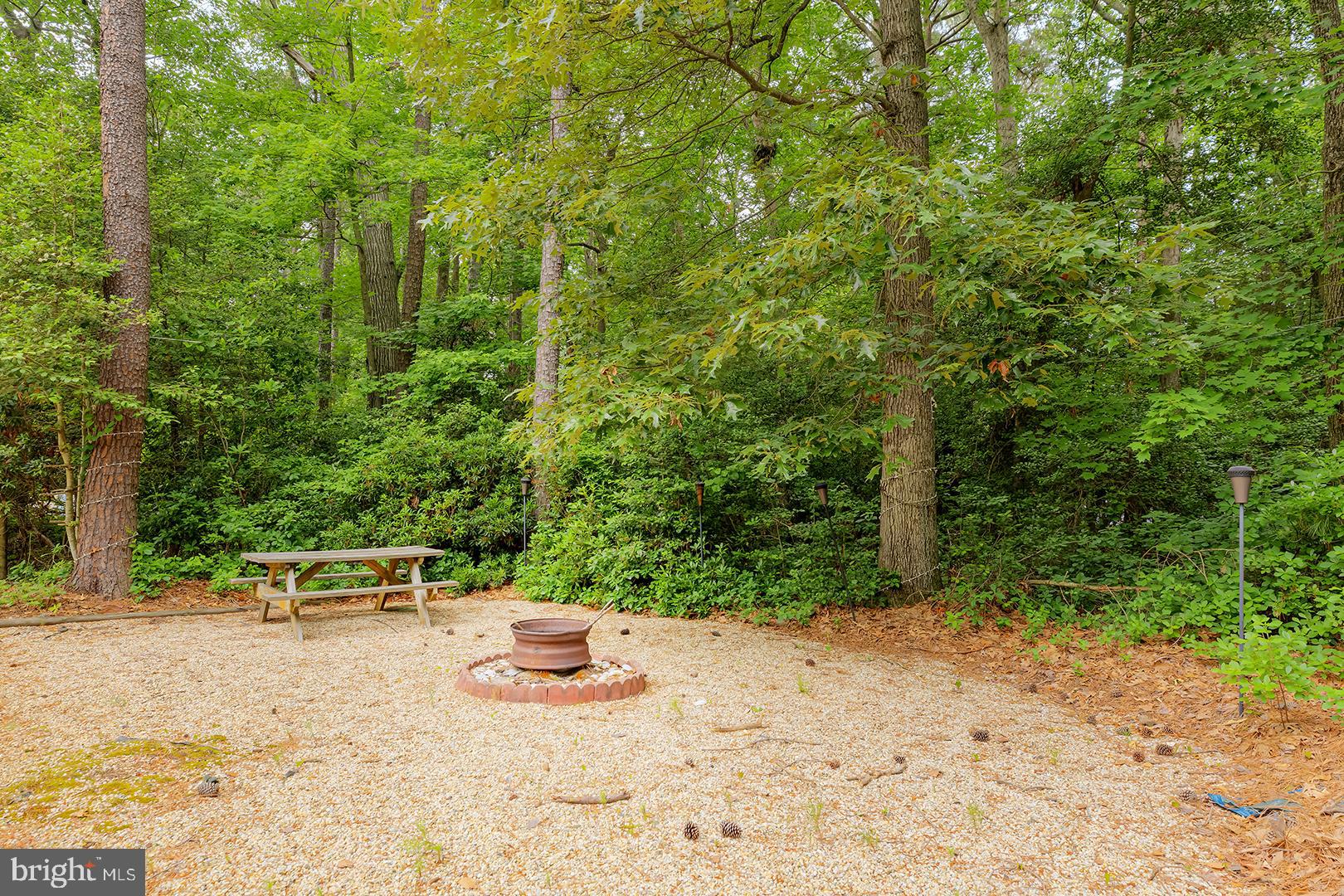 CAVE COLONY - Residential