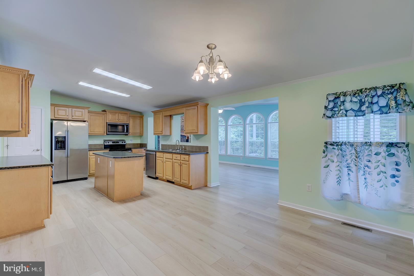 CAVE COLONY - Residential