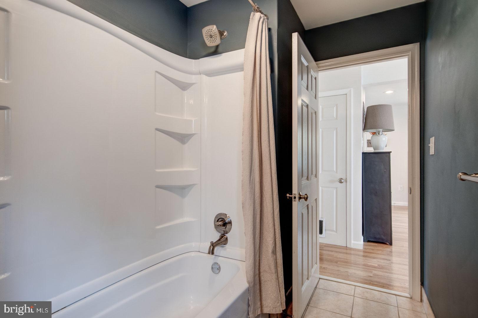 SOMERTON - Residential