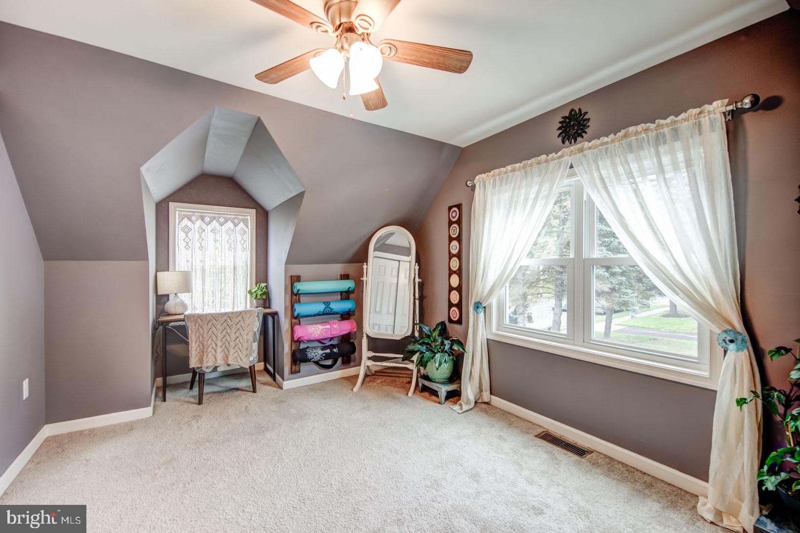 SOMERTON - Residential