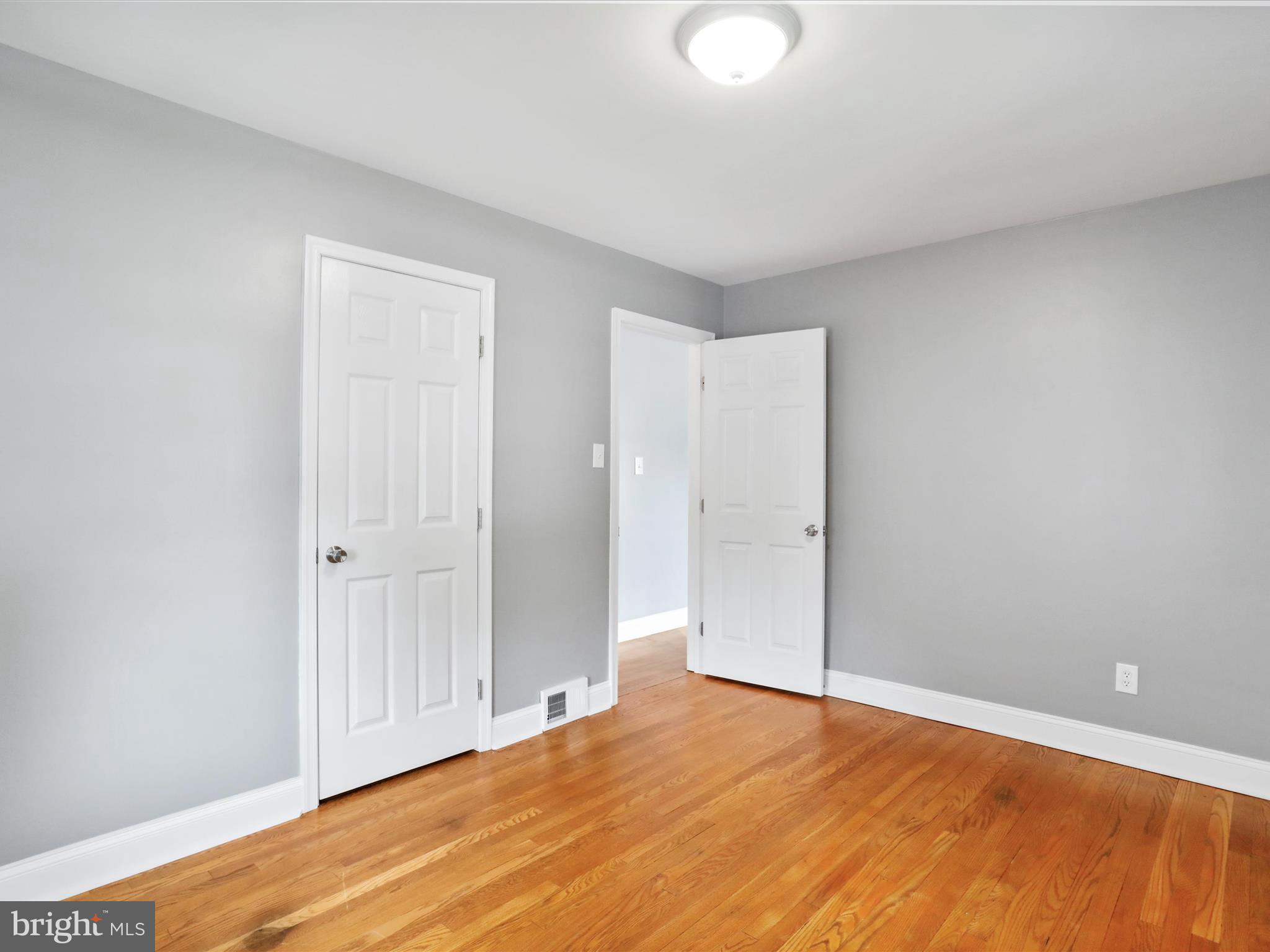 HAGERSTOWN - Residential