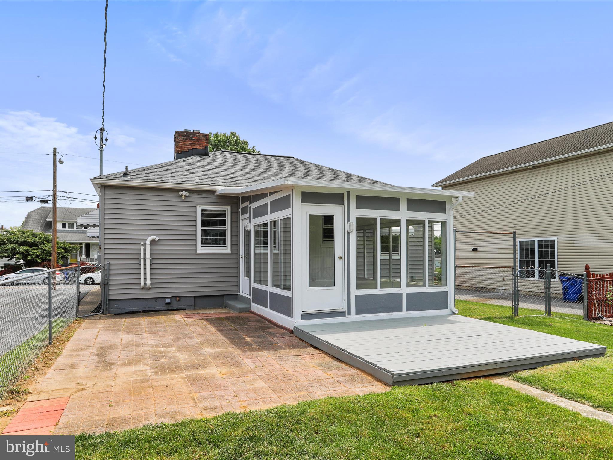 HAGERSTOWN - Residential