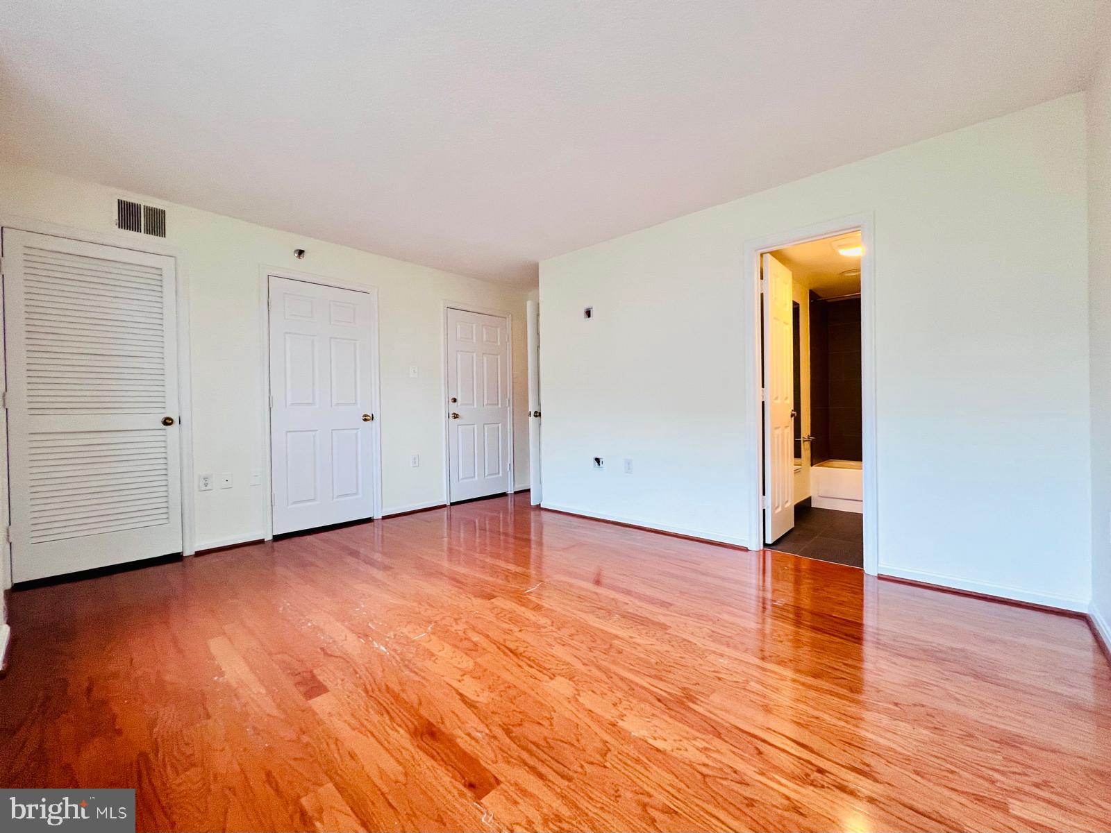 COURTHOUSE - Residential Lease