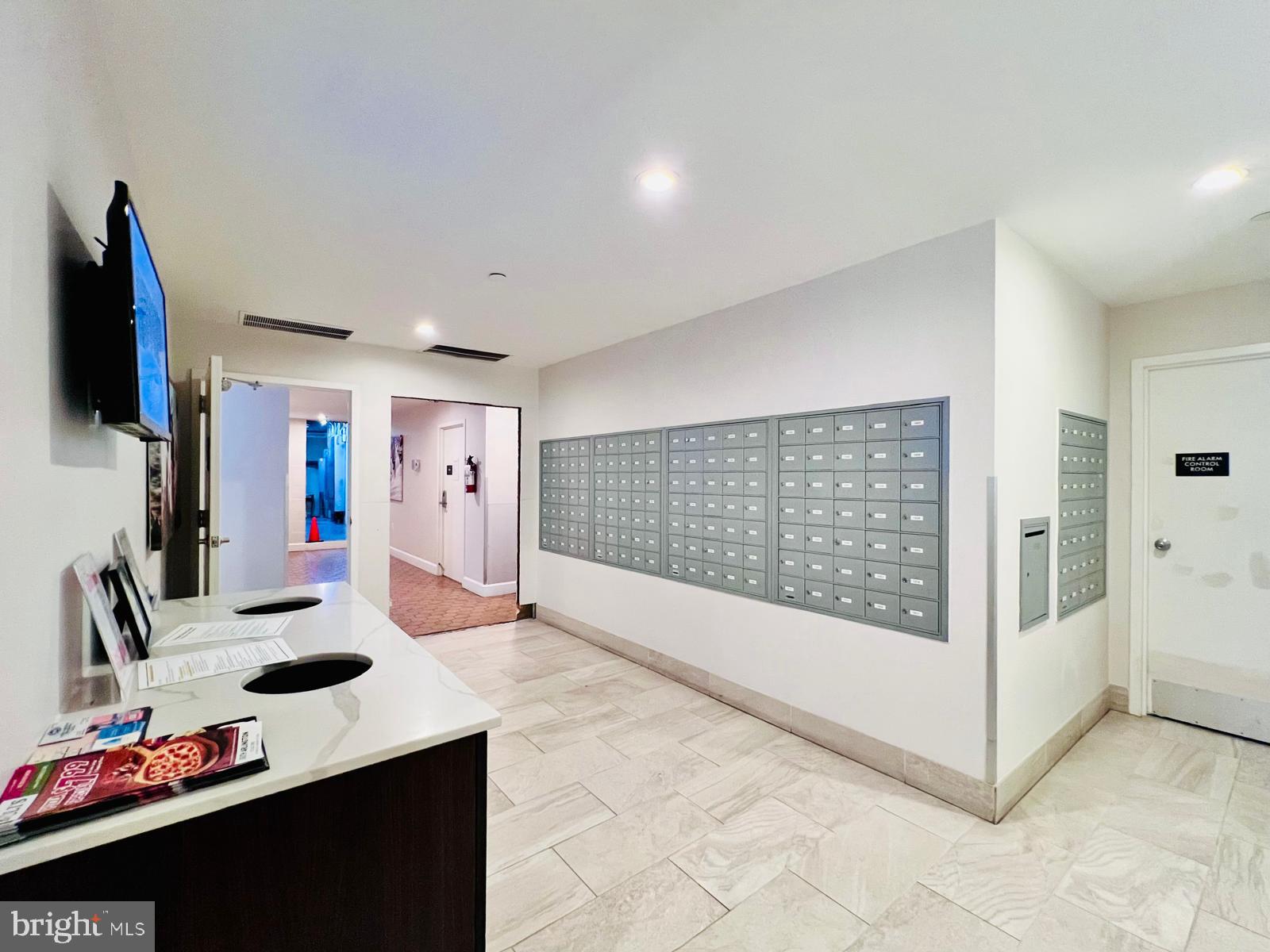 COURTHOUSE - Residential Lease