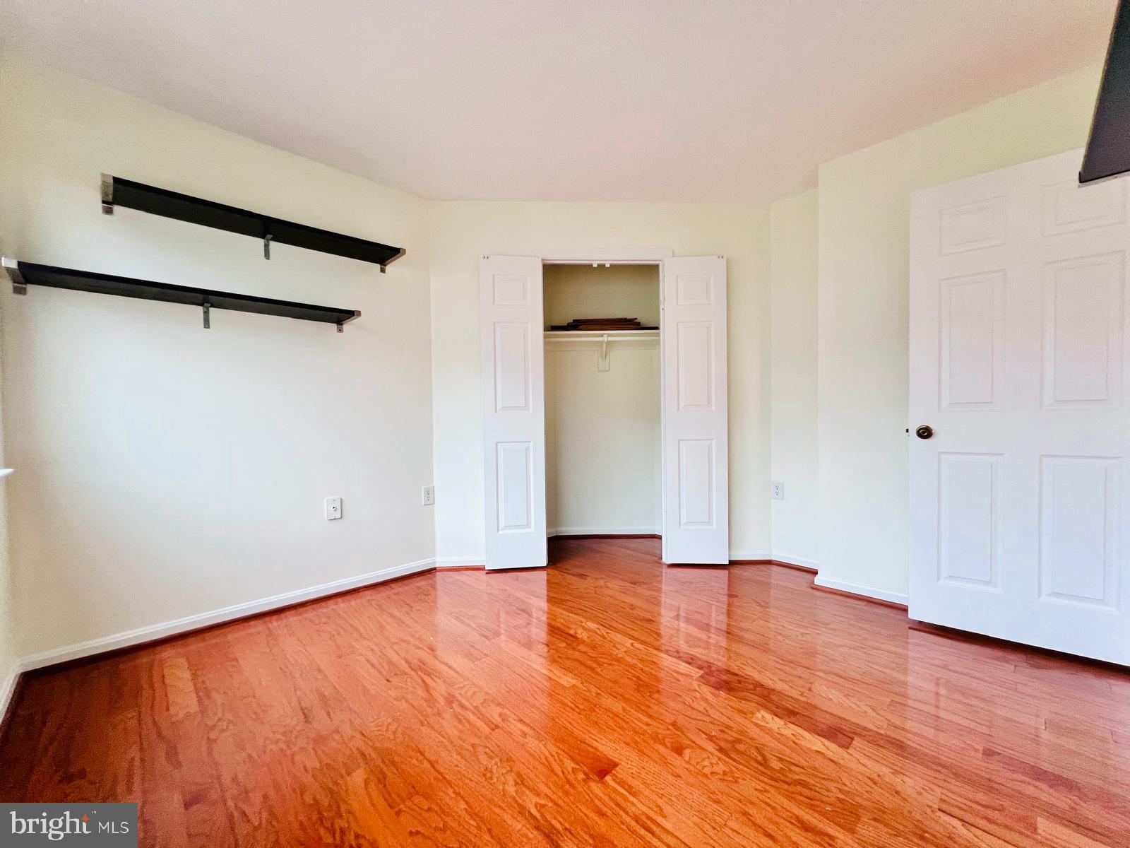 COURTHOUSE - Residential Lease