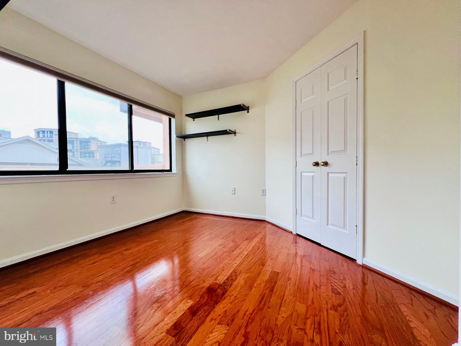 COURTHOUSE - Residential Lease