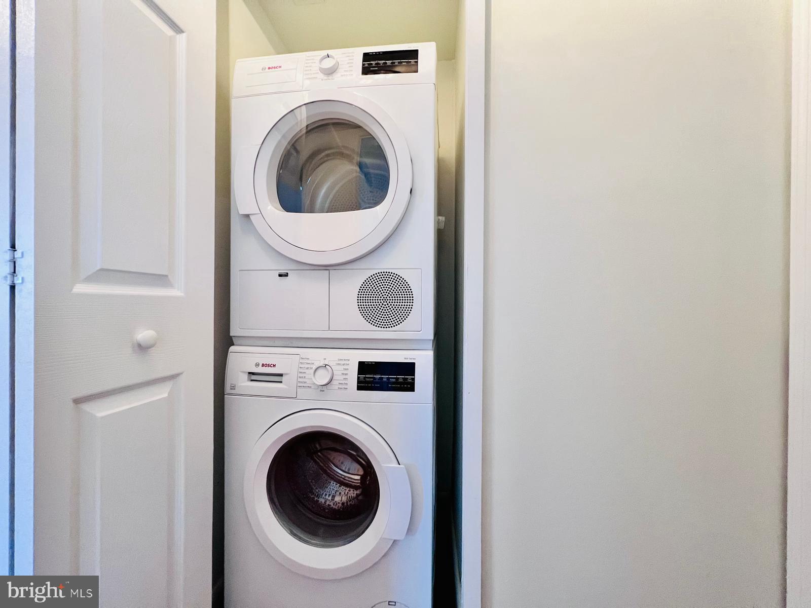 COURTHOUSE - Residential Lease