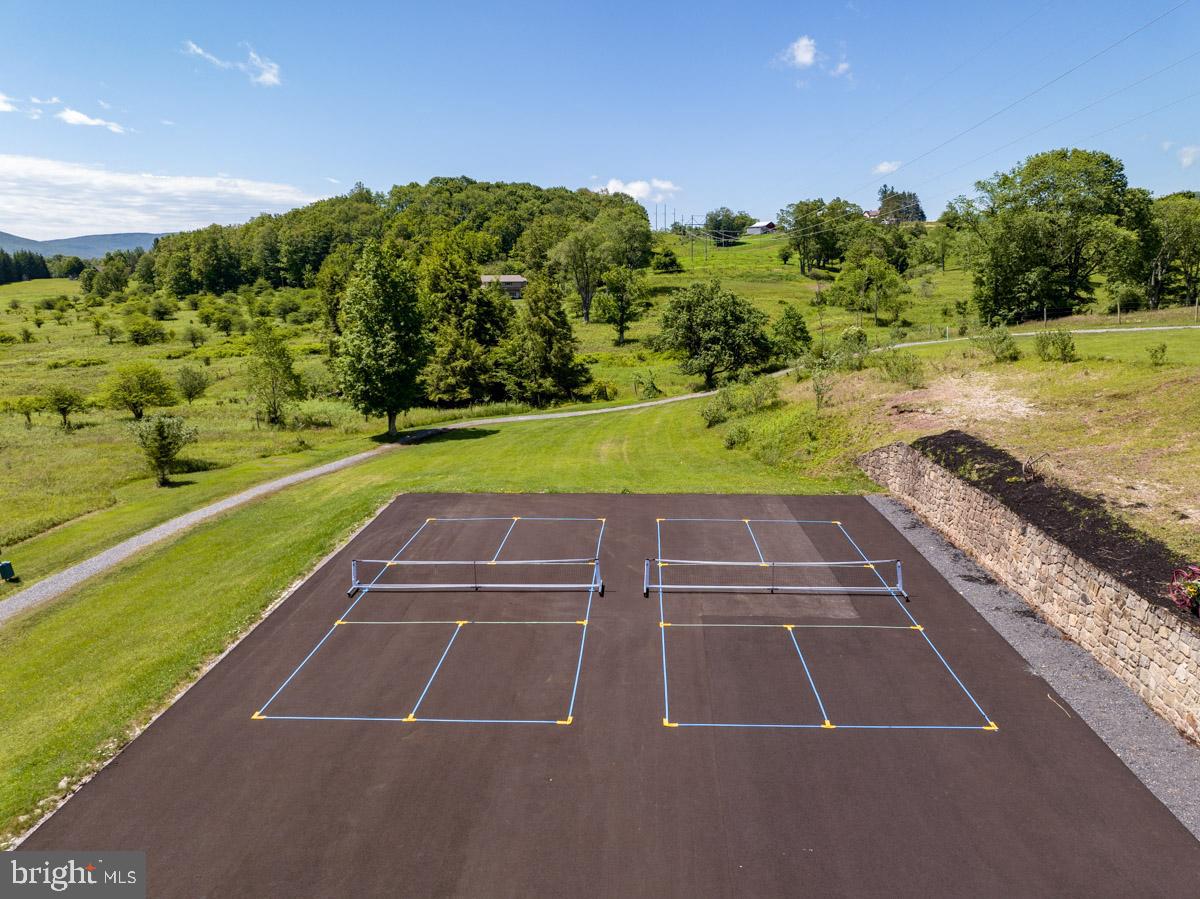 BLACK BEAR RESORT - Residential