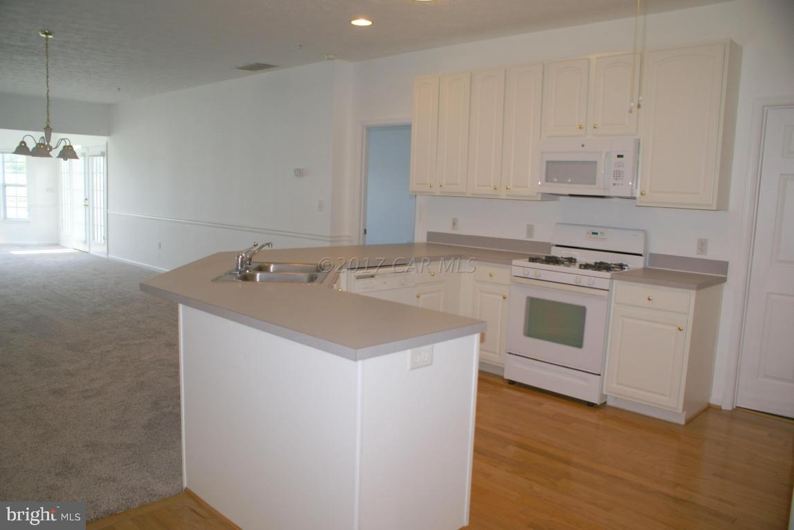 WOOD CREEK GOLF COMM - Residential