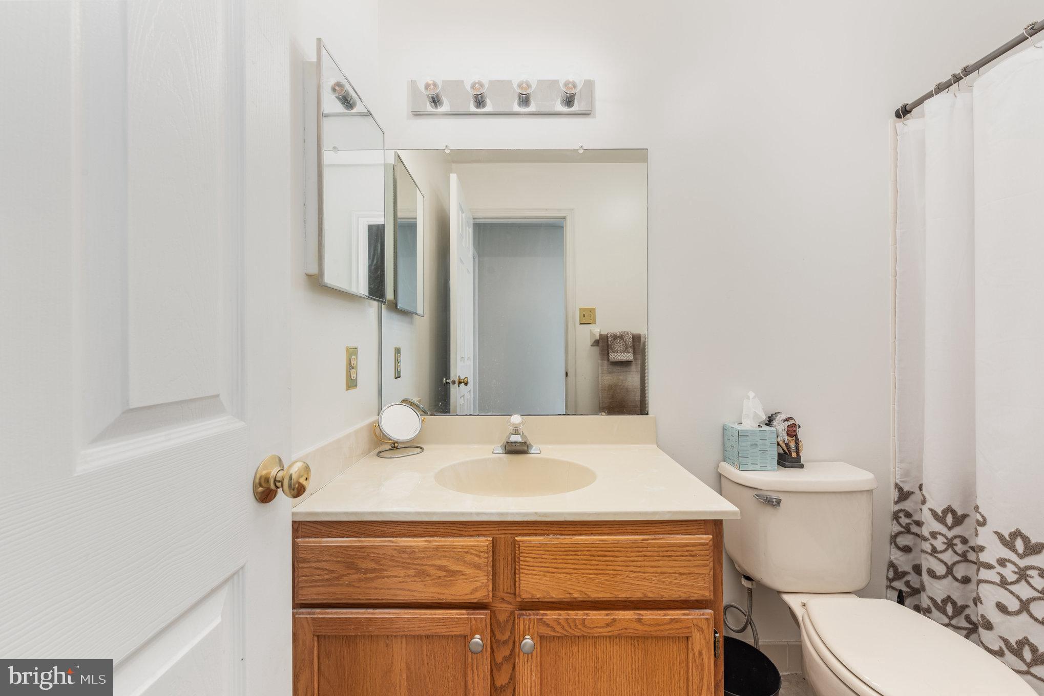 THORNHILL - Residential