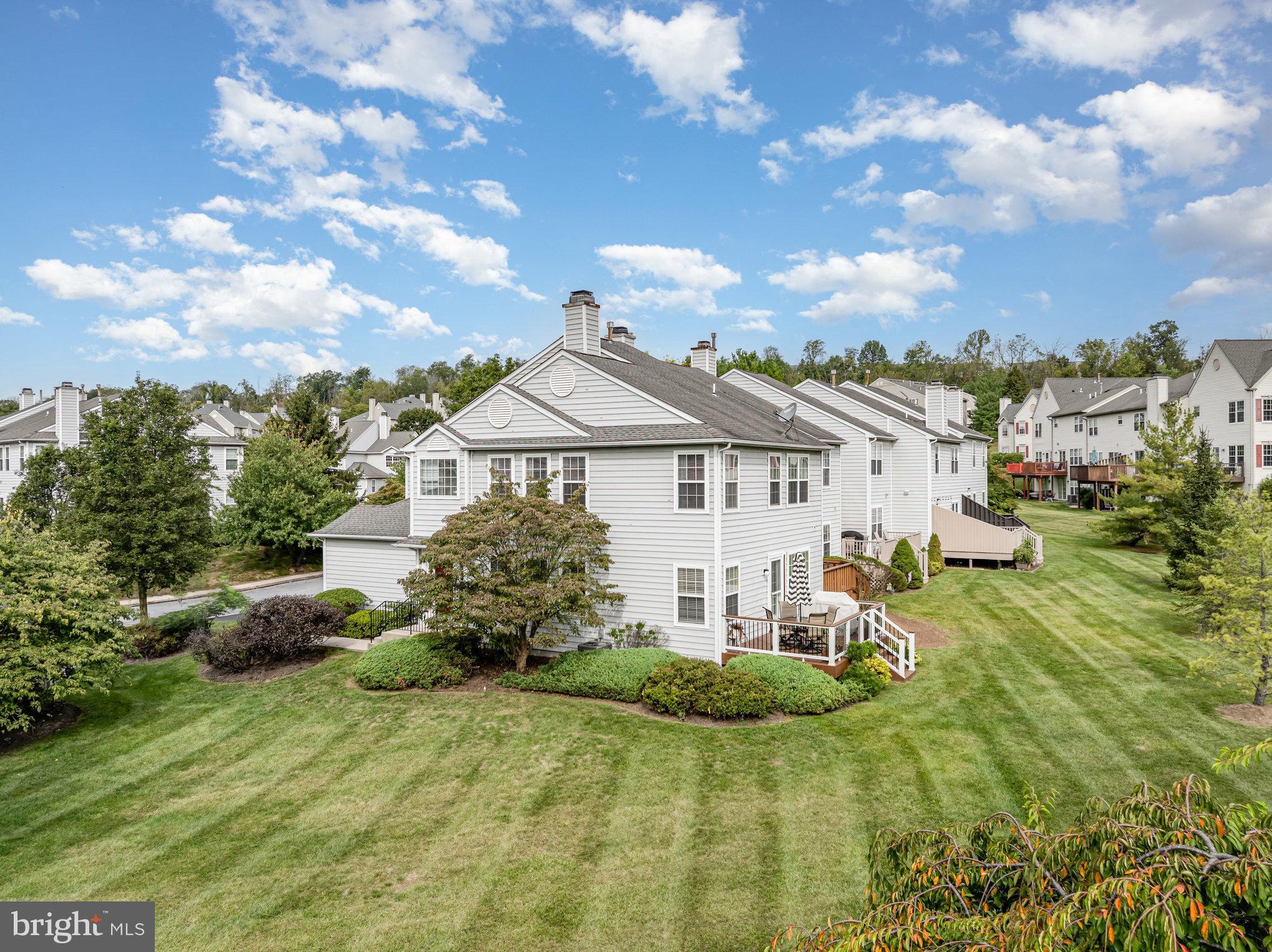 THORNHILL - Residential