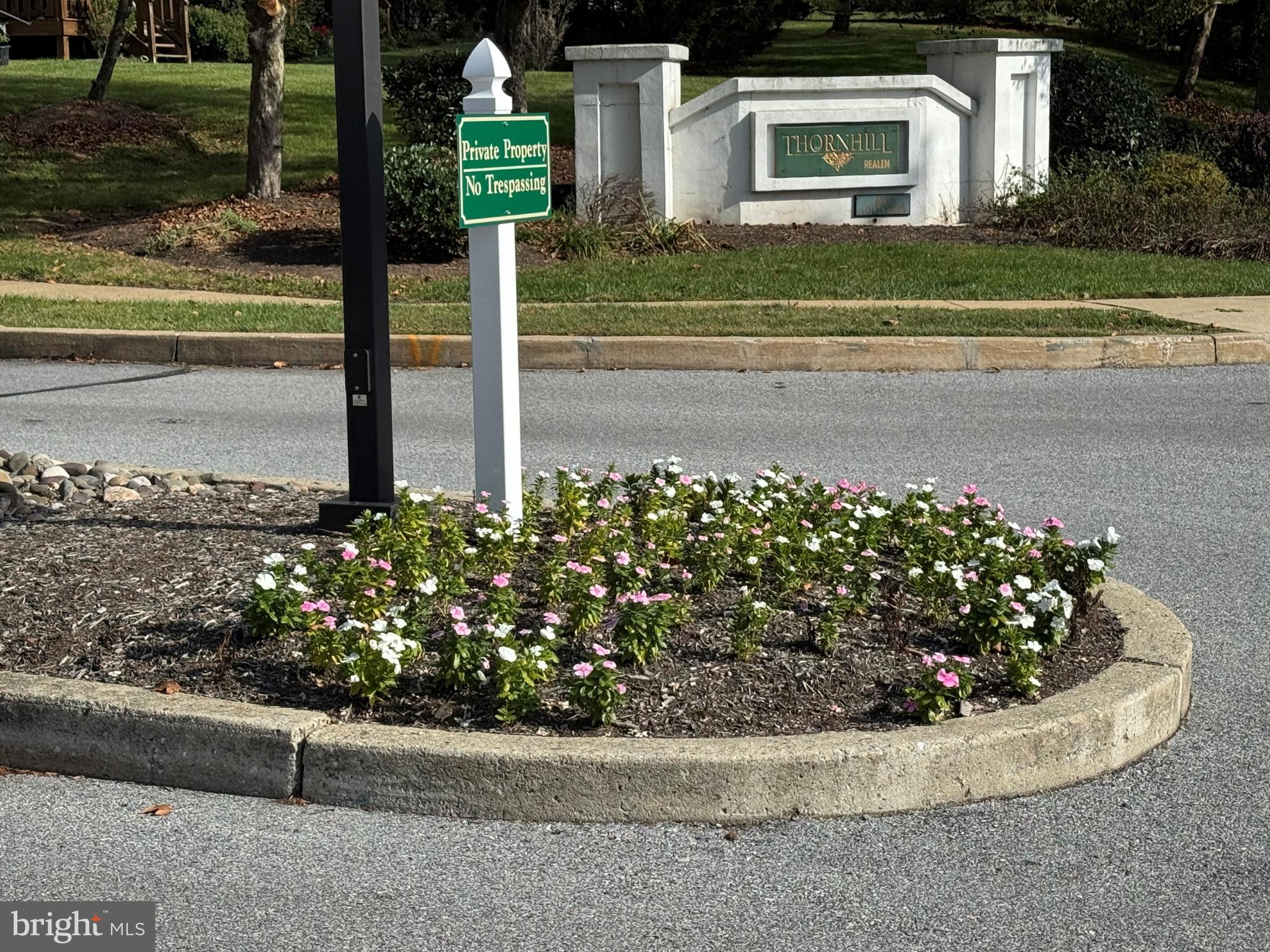 THORNHILL - Residential