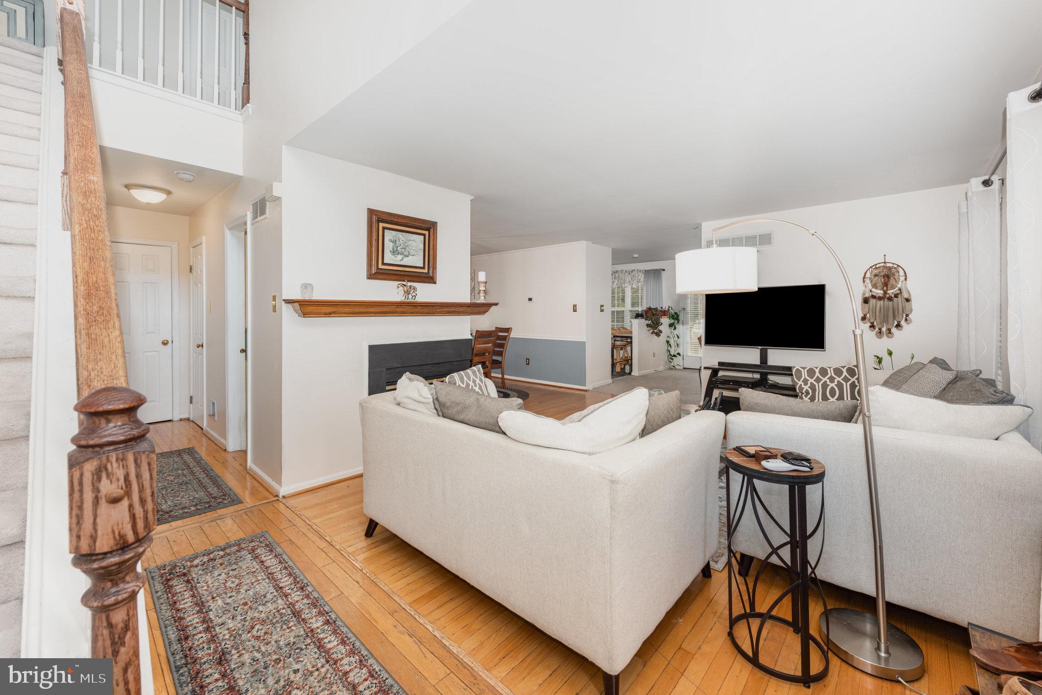 THORNHILL - Residential