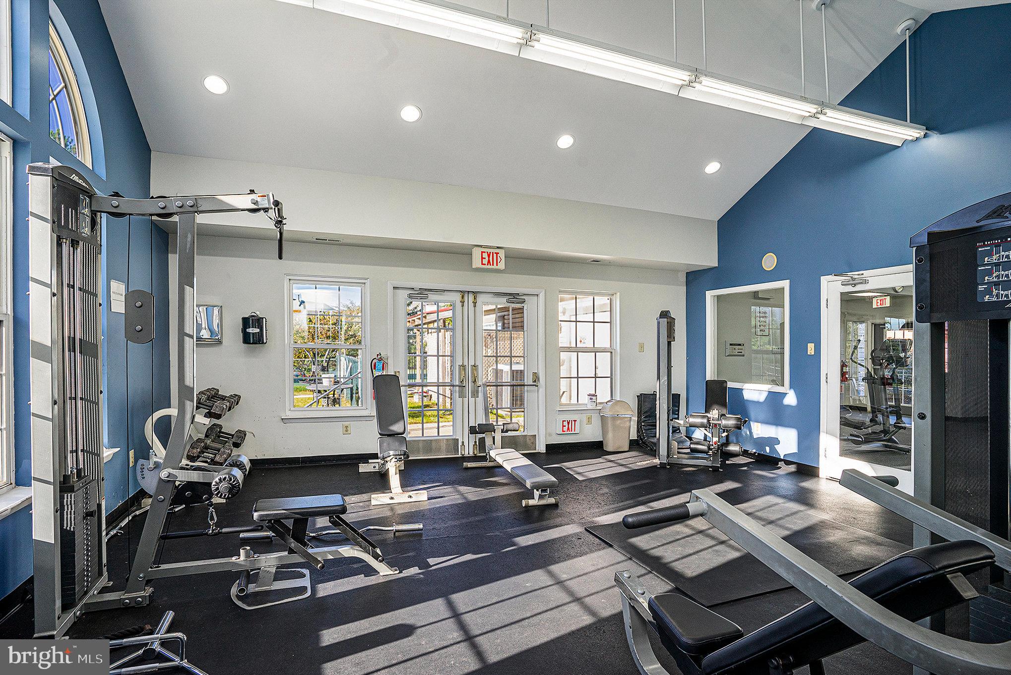 THORNHILL - Residential