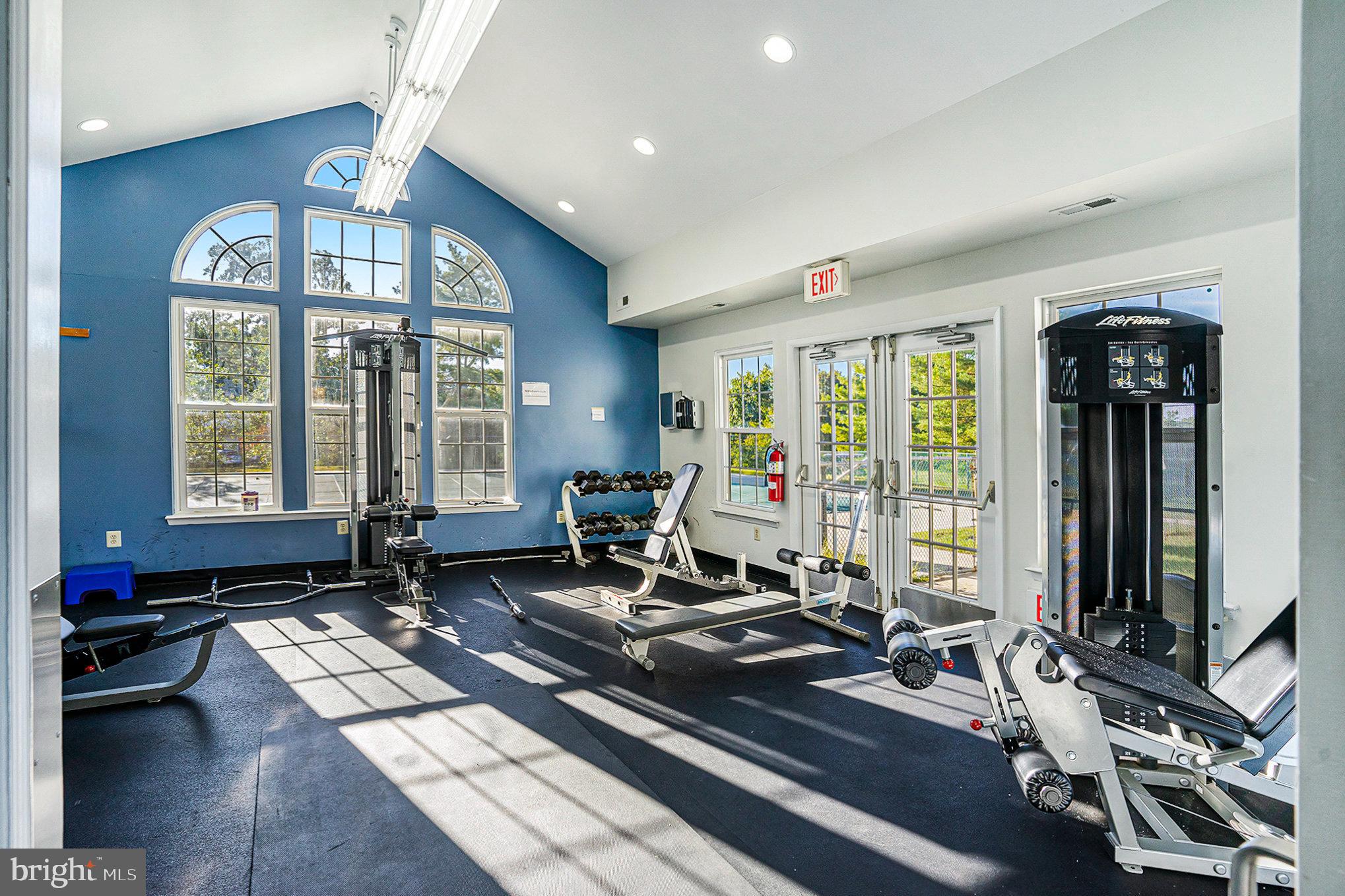 THORNHILL - Residential