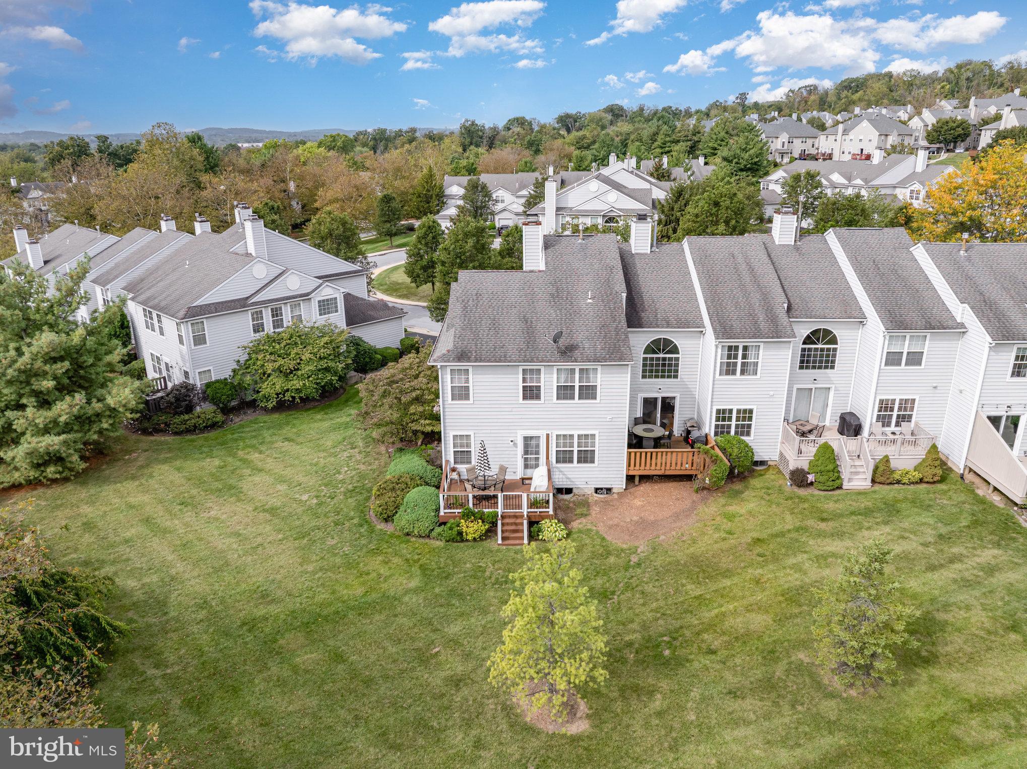 THORNHILL - Residential