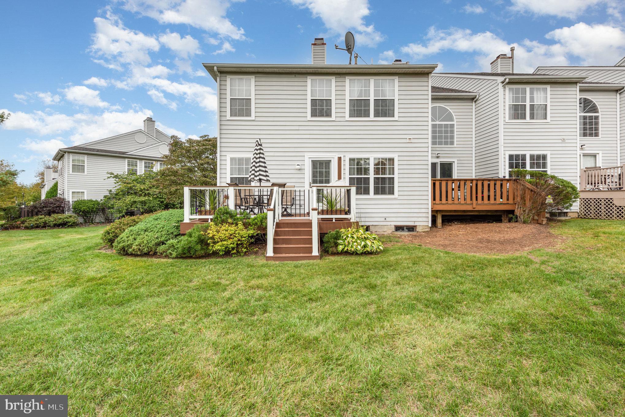 THORNHILL - Residential