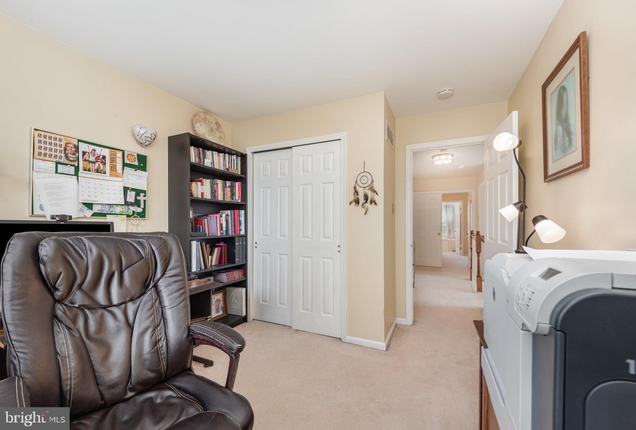 THORNHILL - Residential