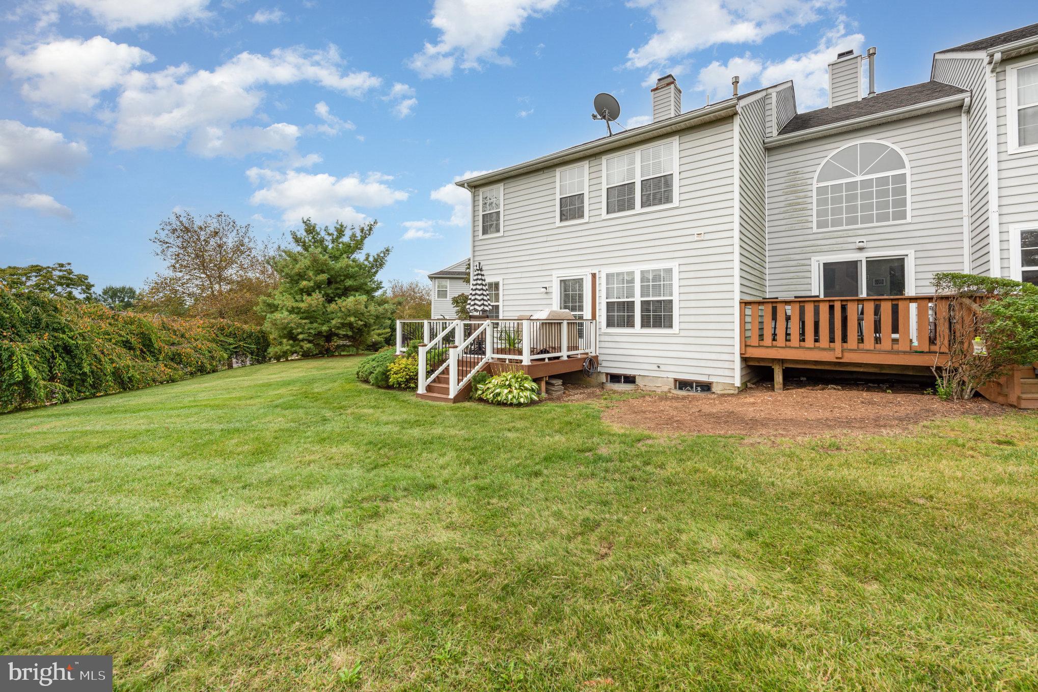 THORNHILL - Residential