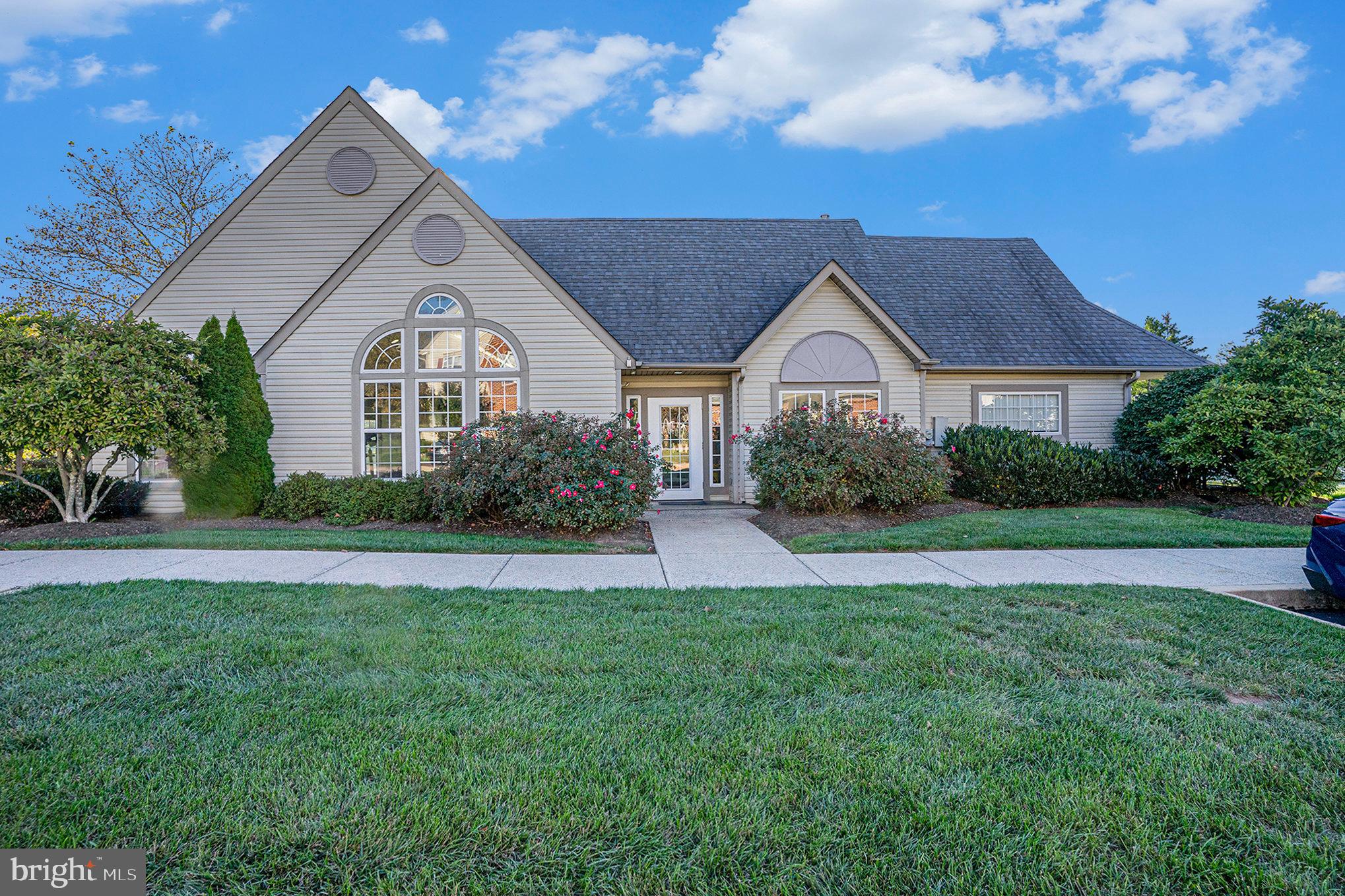 THORNHILL - Residential