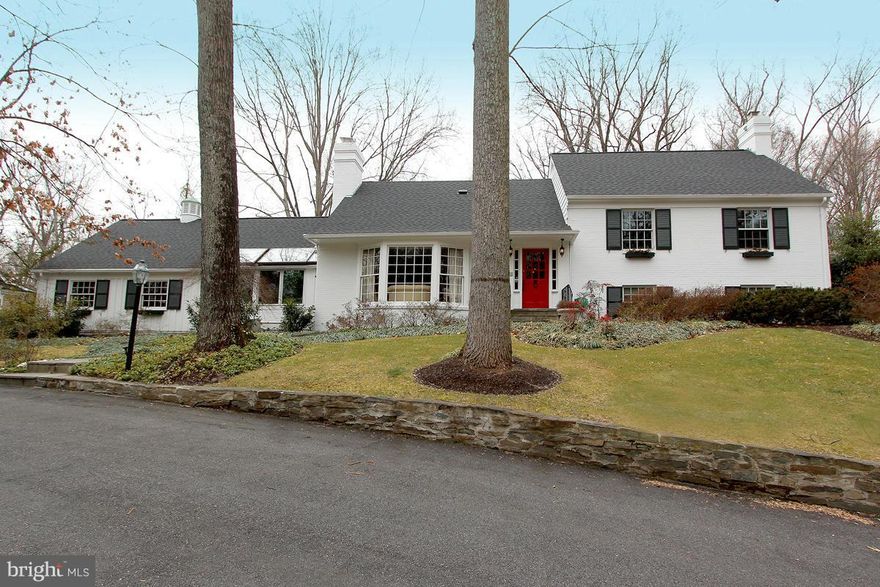 Beautiful, remodeled 4BR/4.5Ba home in Bradley Hills perfect for familes & entertaining! Ample light, great flow over 6 levels, Huge eat-in Chef's Kitchen w/stone FP & Family Room, formal LR, huge Master Suite, wine cellar, Rec Room, Sun Room/Office and Studio. Ext. features incl stone terrace, in-ground pool, 2 car garage w/elec. car charger & landscaped yard. EstPropTax 1st FY $15,363.39