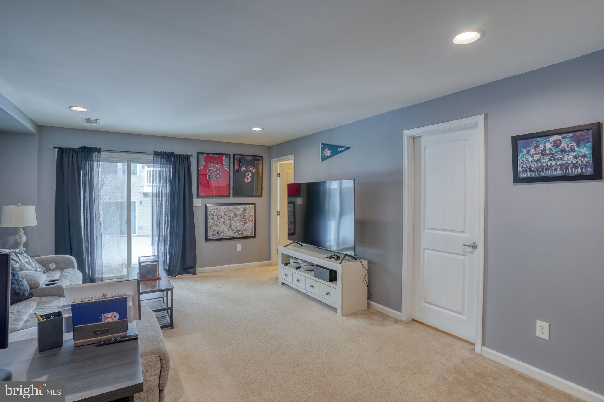 HIGH HOOK FARMS - Residential