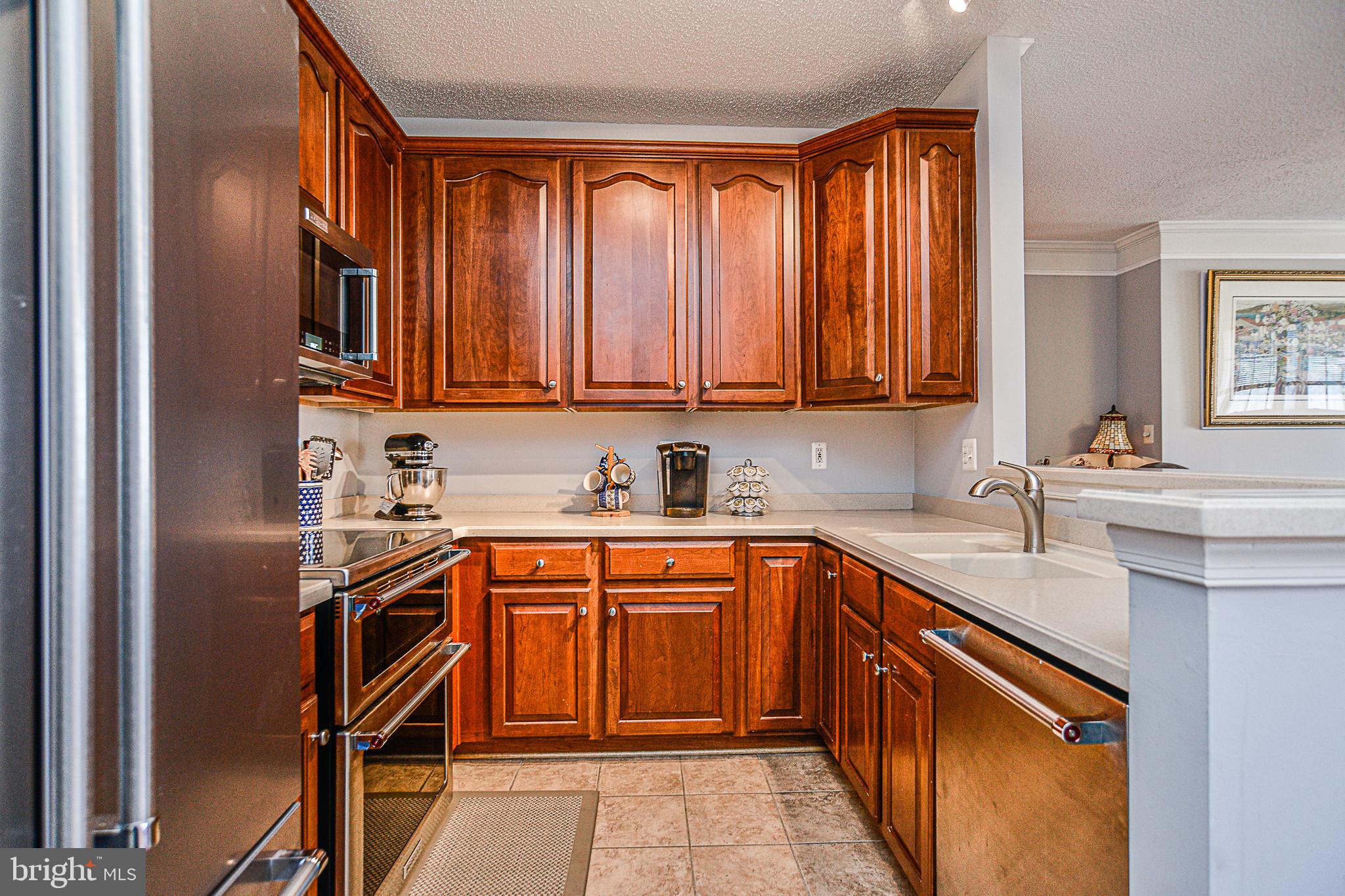 MADISON PARK AT WEST MARKET - Residential