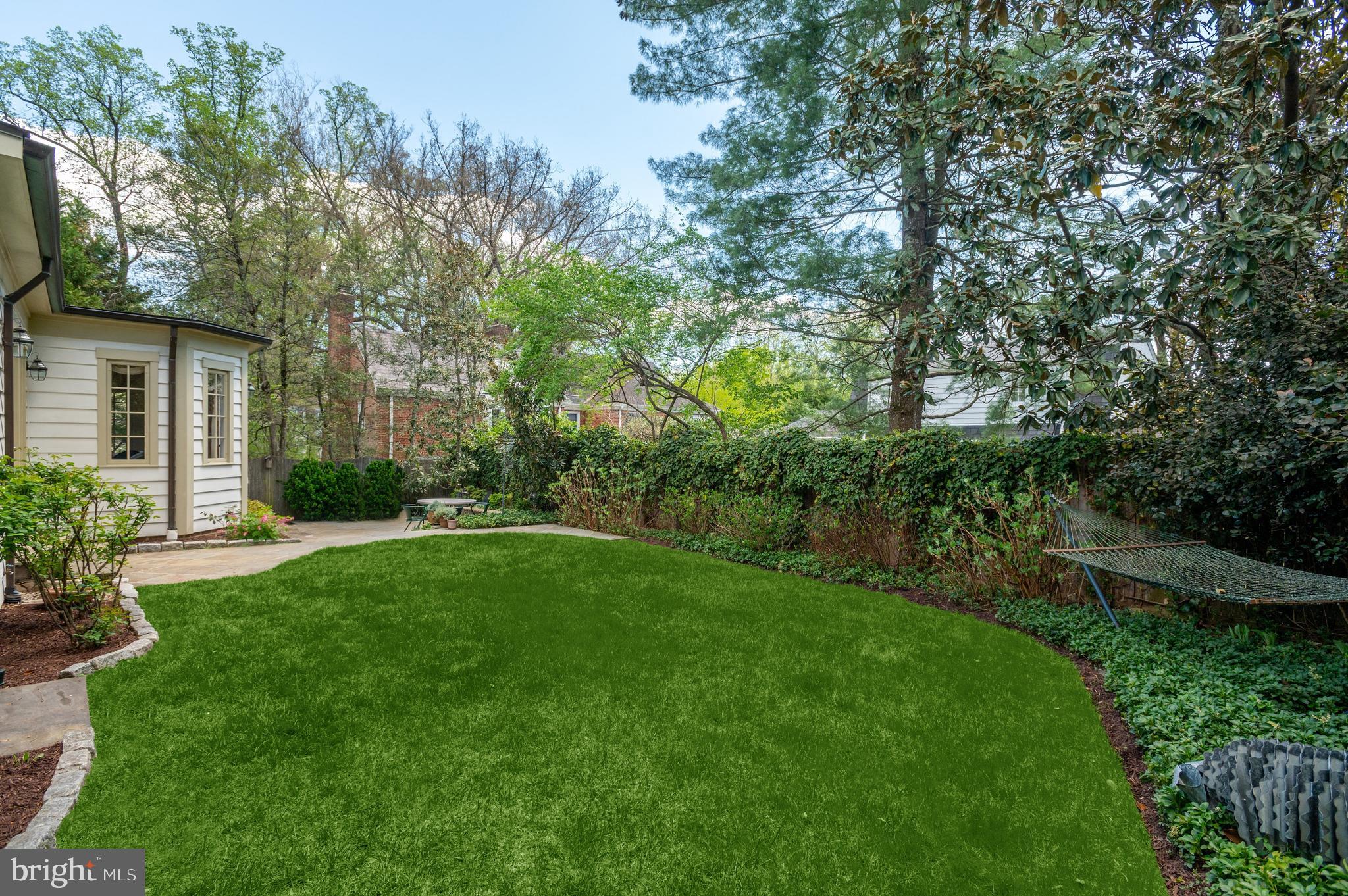 WESTMORELAND HILLS - Residential