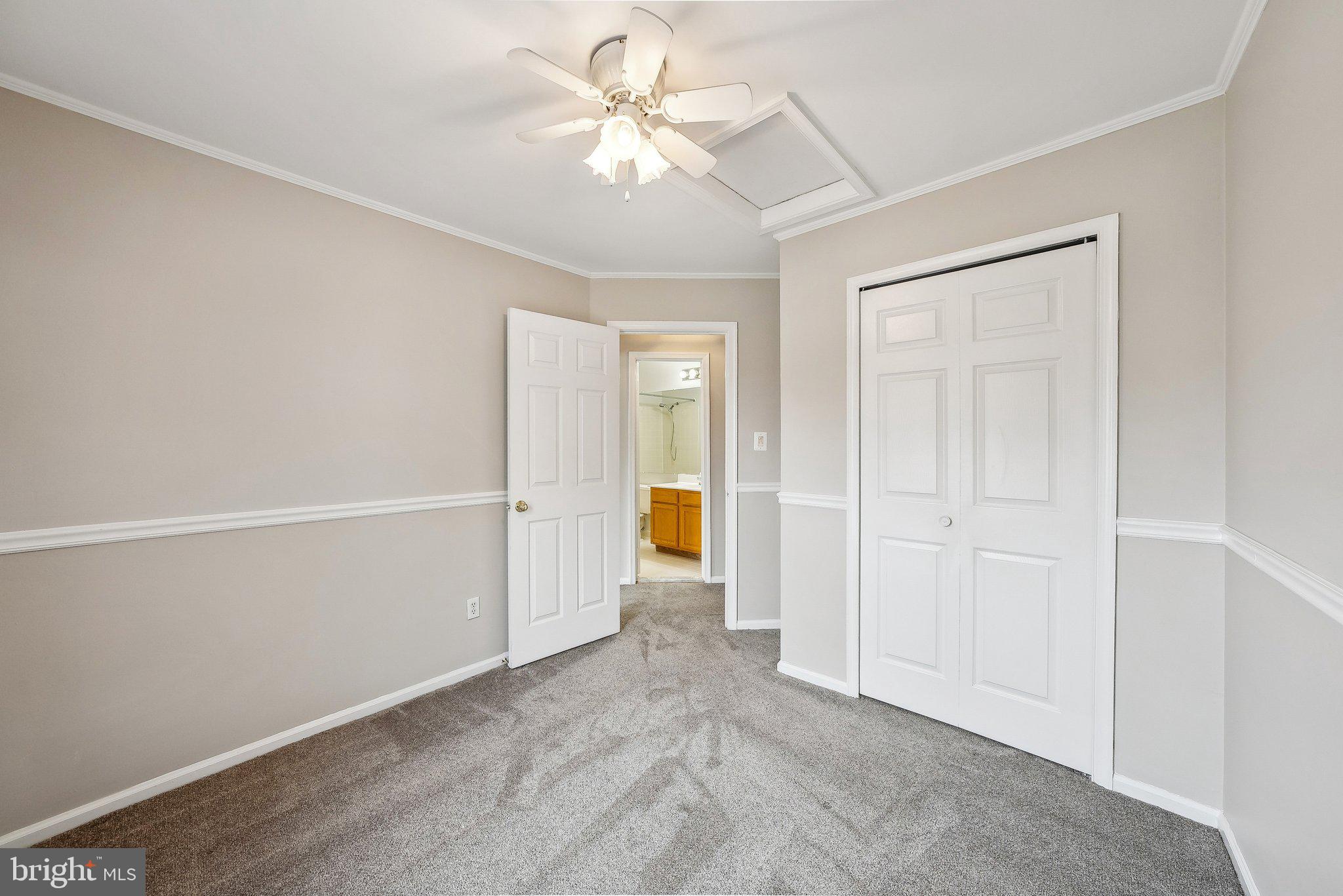 LAKE RIDGE - Residential