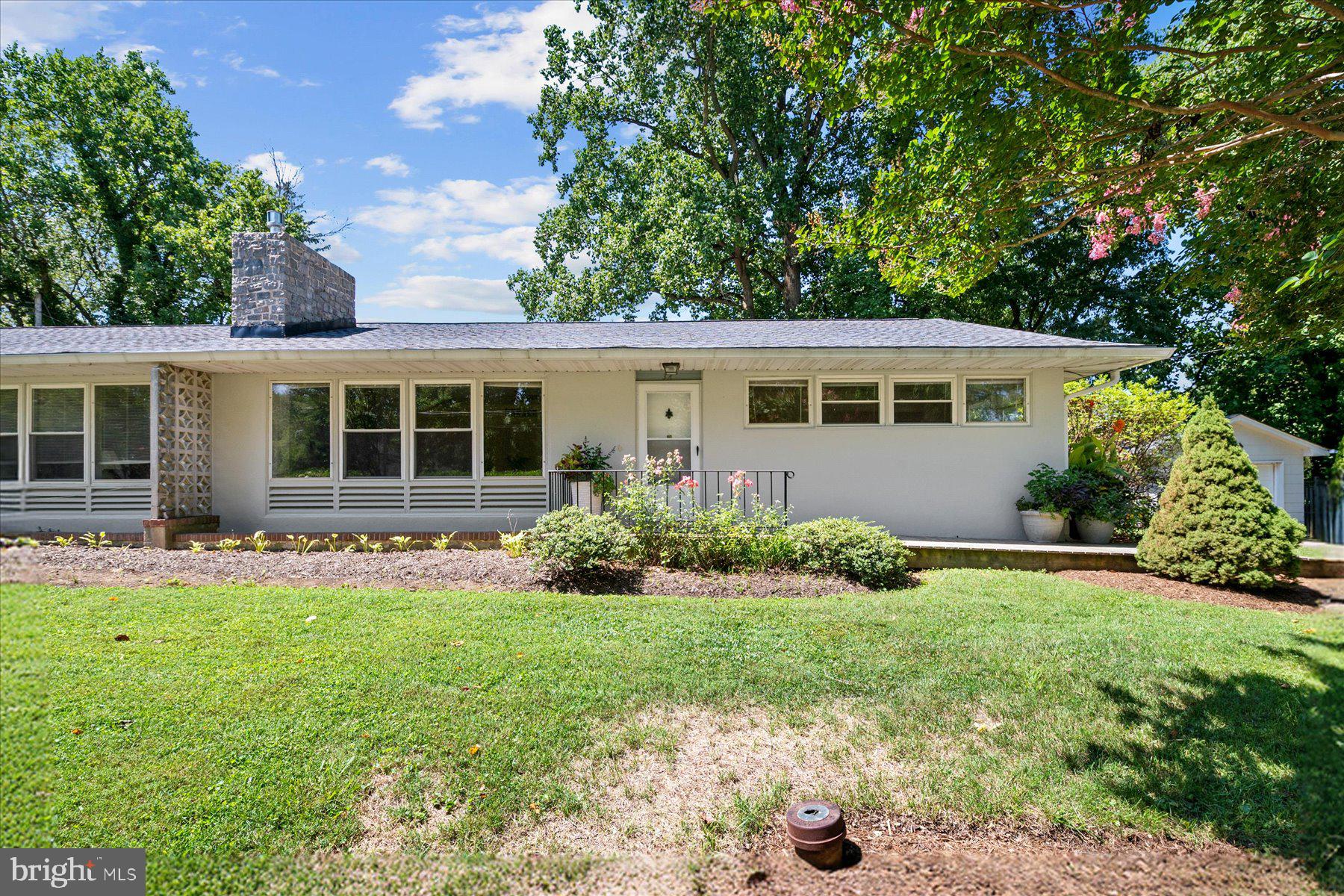3 SHERIDAN ROAD