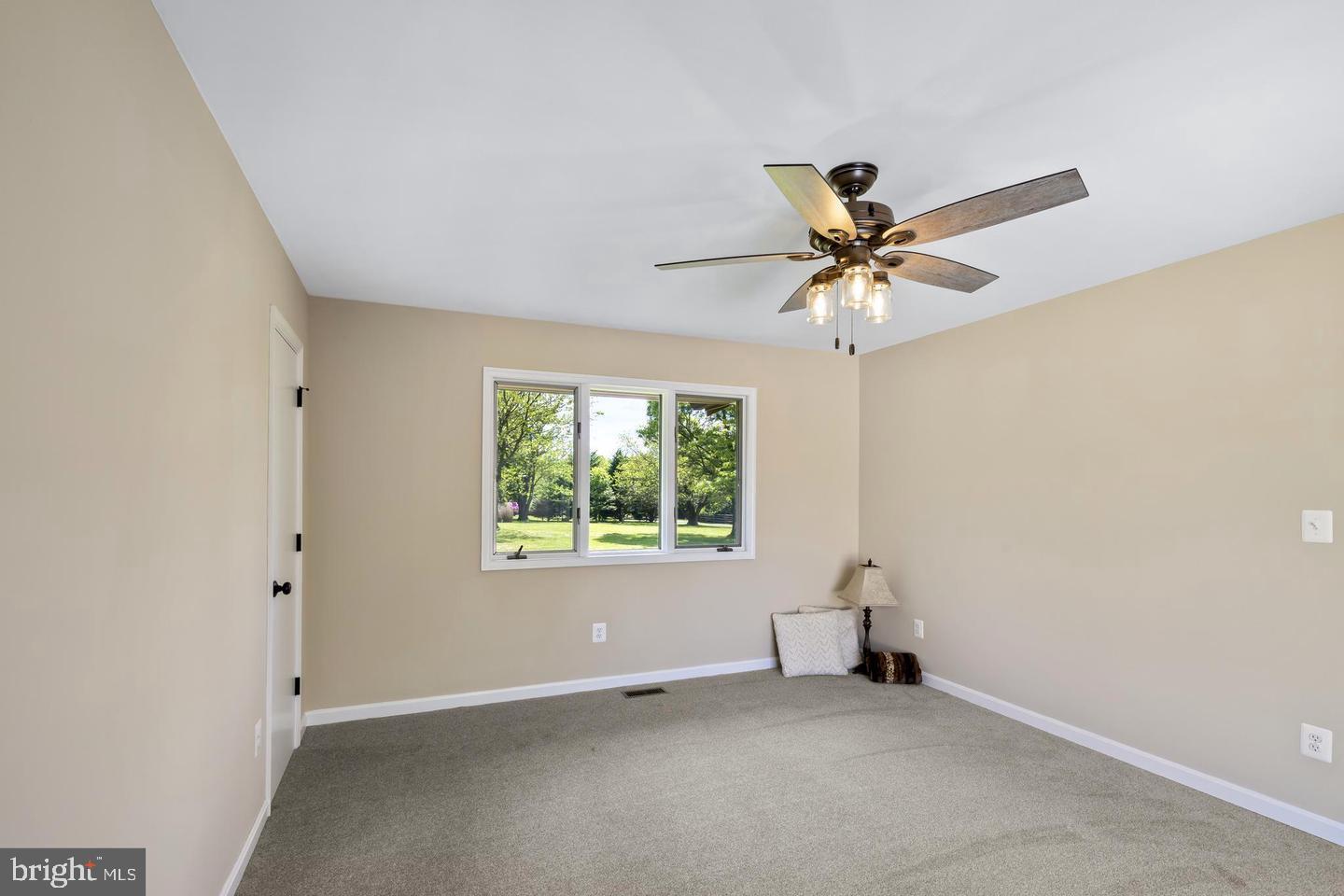 HARRIS FARM - Residential Lease