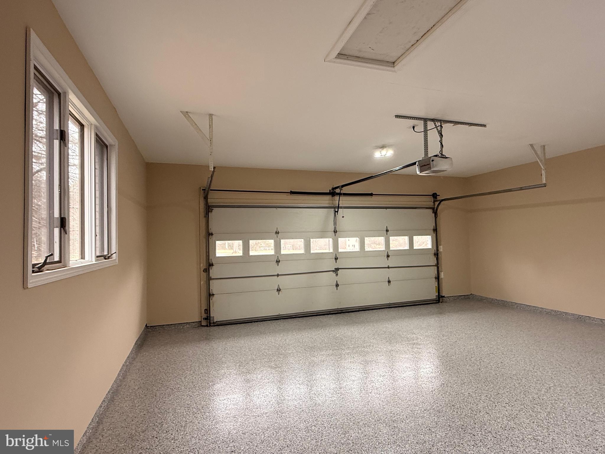 HARRIS FARM - Residential Lease