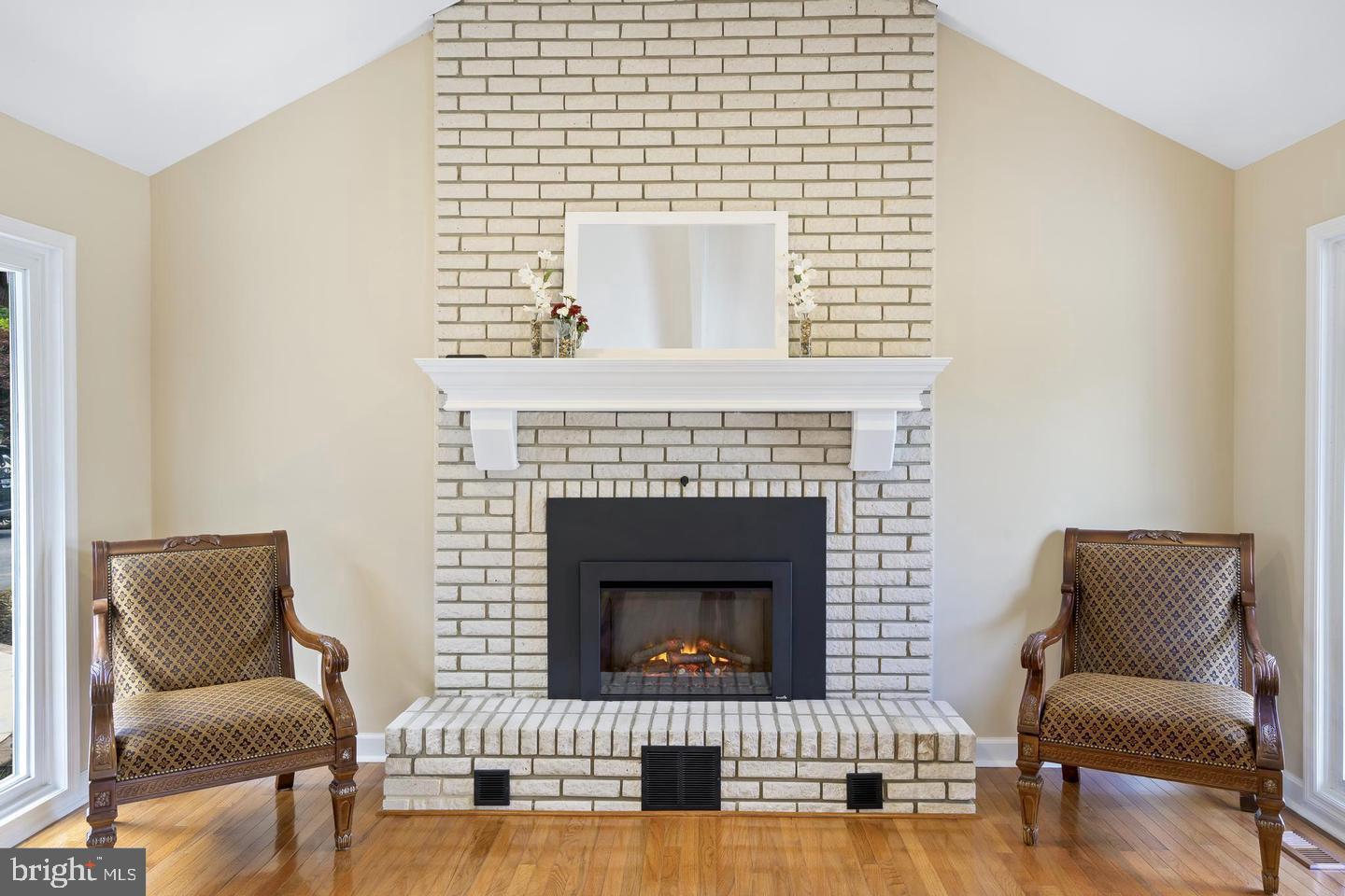 HARRIS FARM - Residential Lease