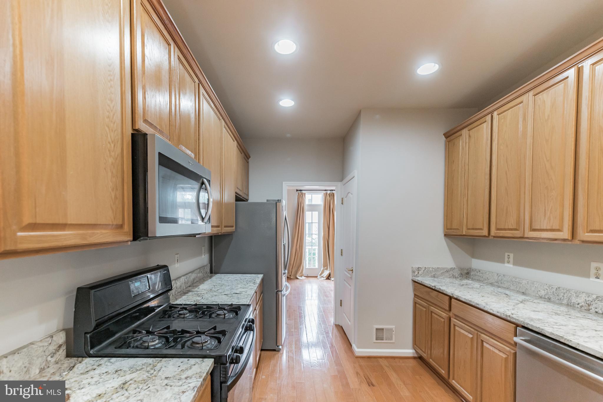 BUCKLEYS RESERVE - Residential Lease