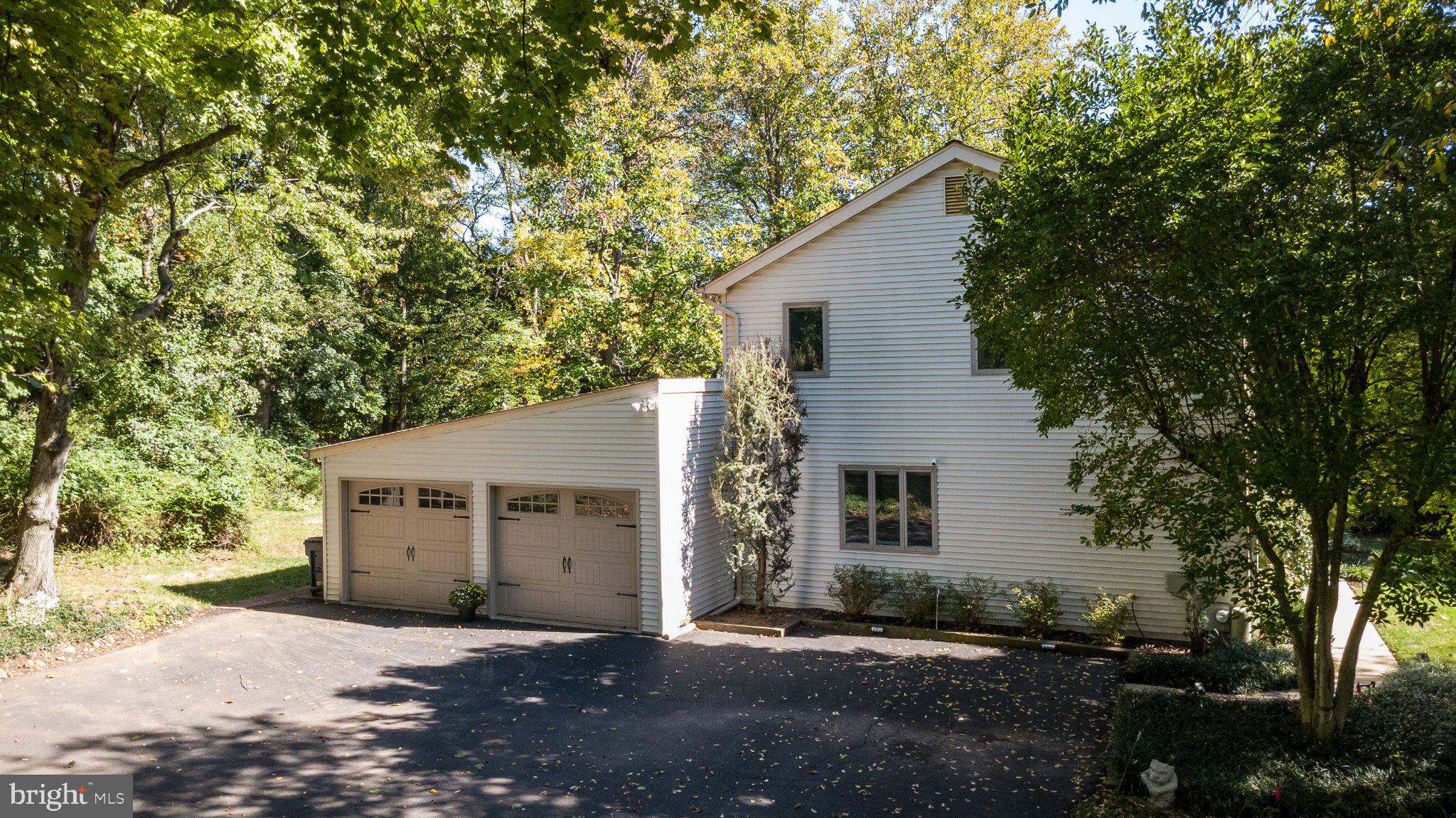 1407 SOUTHWIND WAY