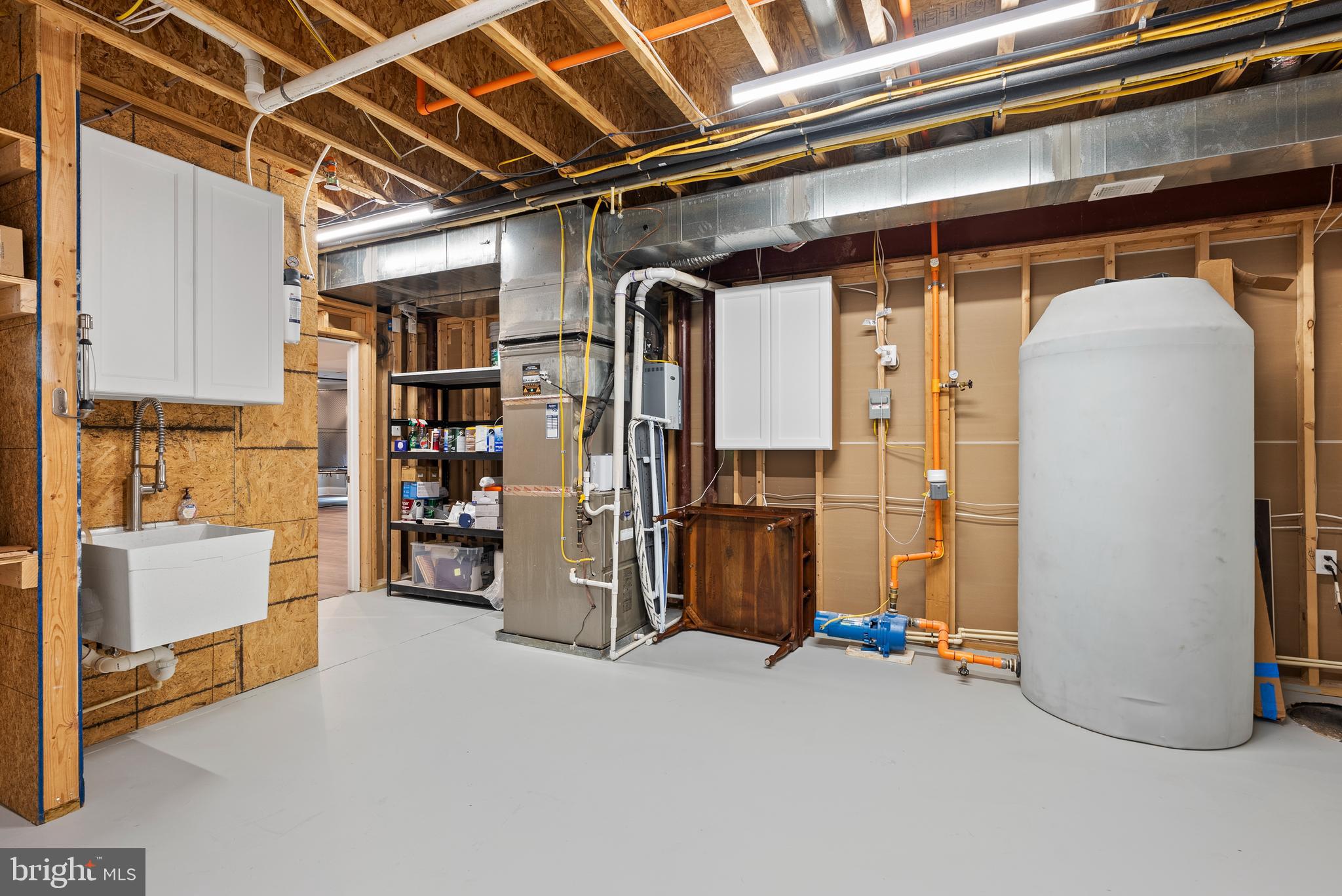 HUNT CUP HILL - Residential