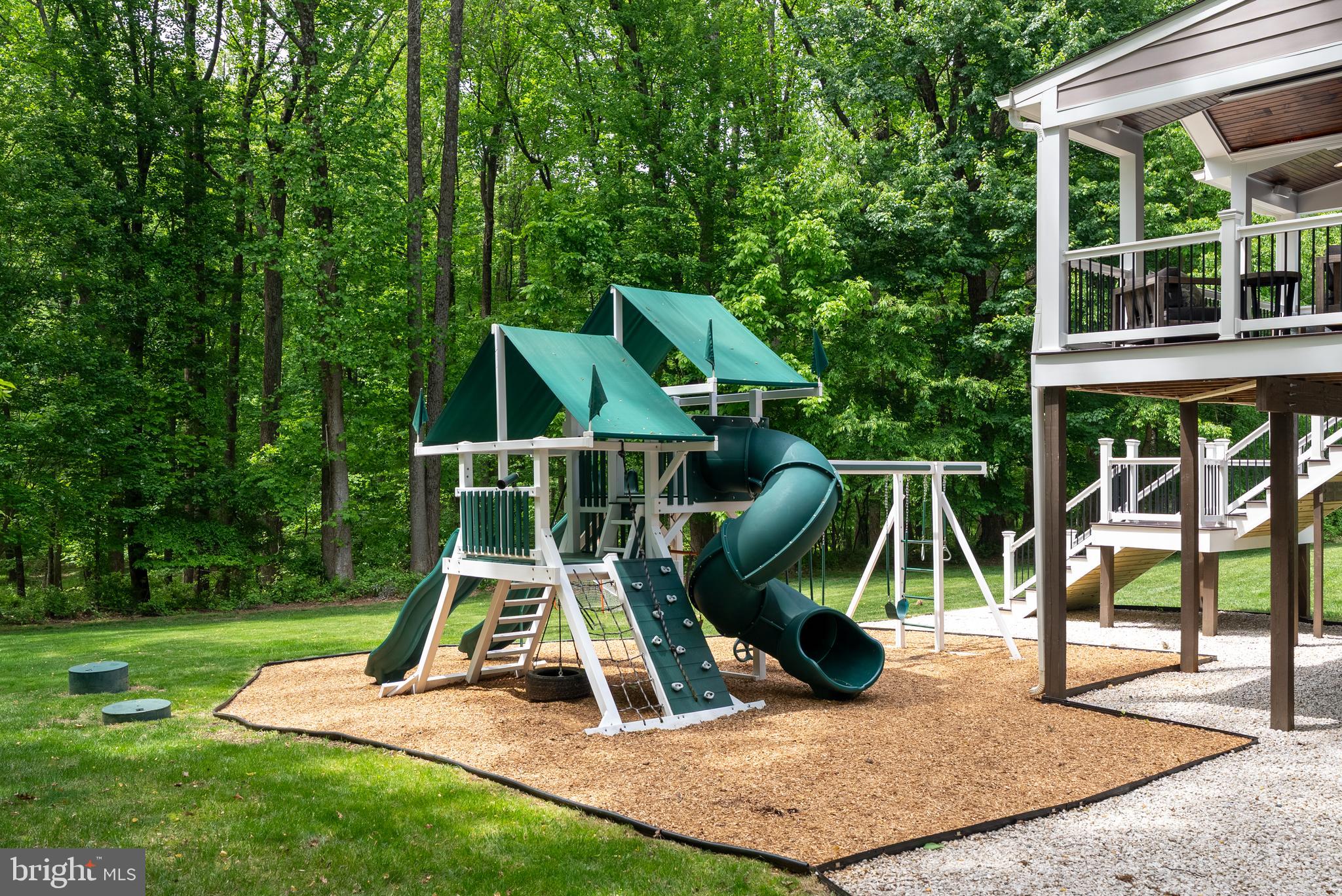 HUNT CUP HILL - Residential