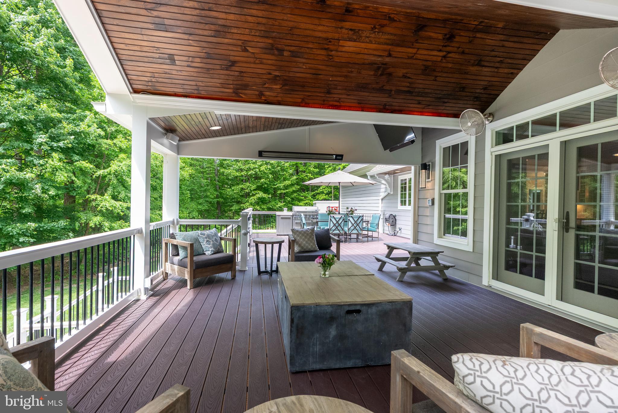 HUNT CUP HILL - Residential