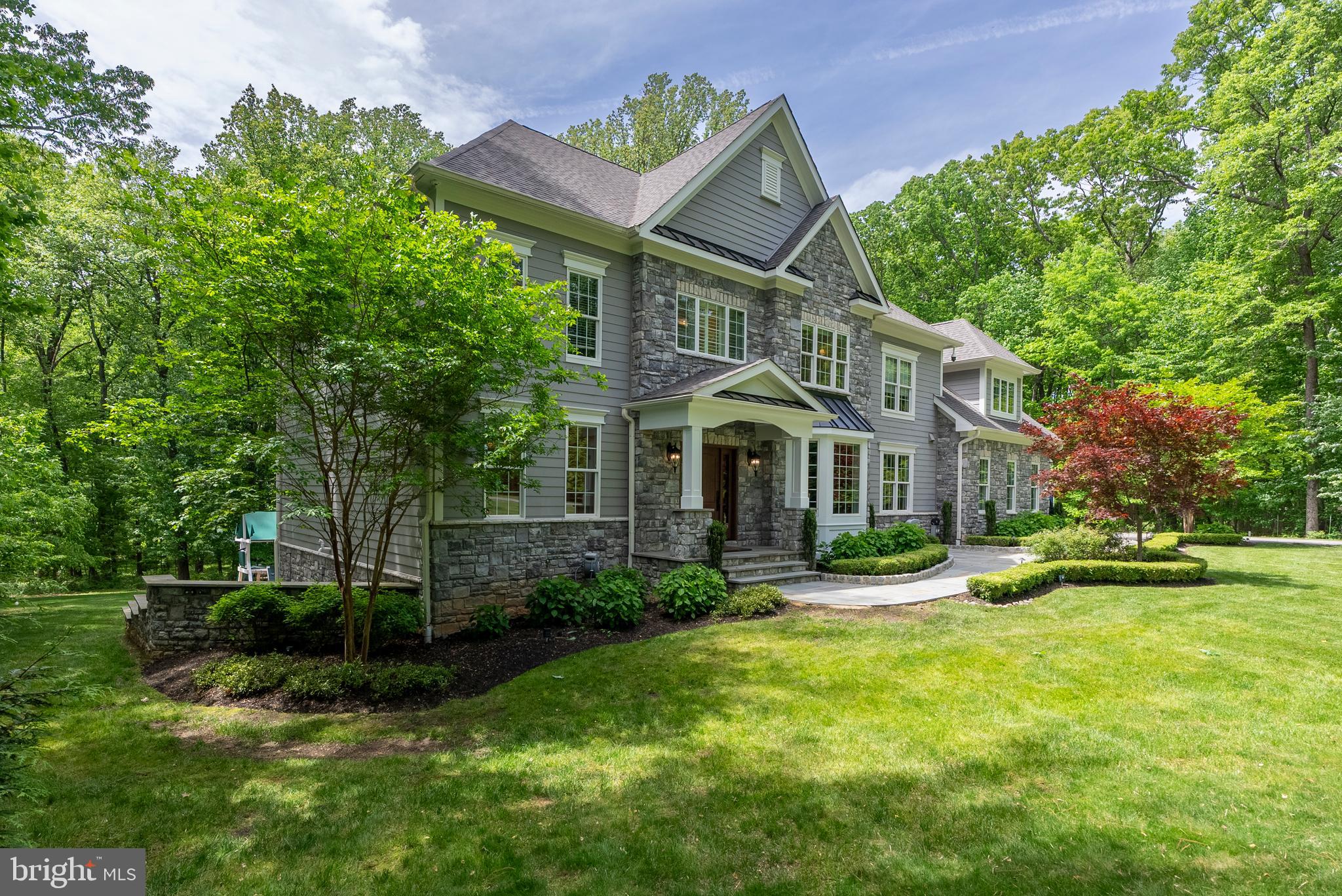 HUNT CUP HILL - Residential