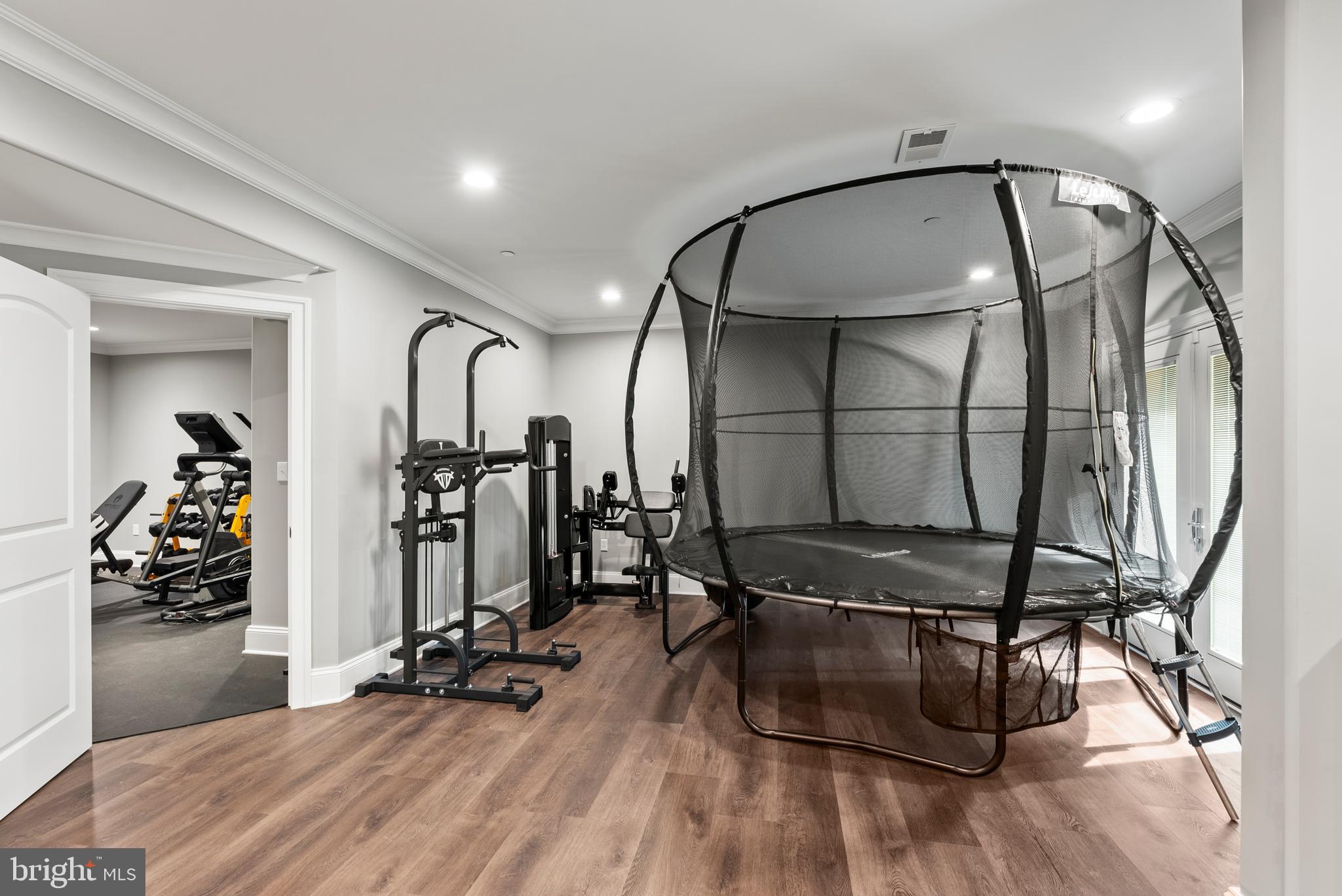 HUNT CUP HILL - Residential