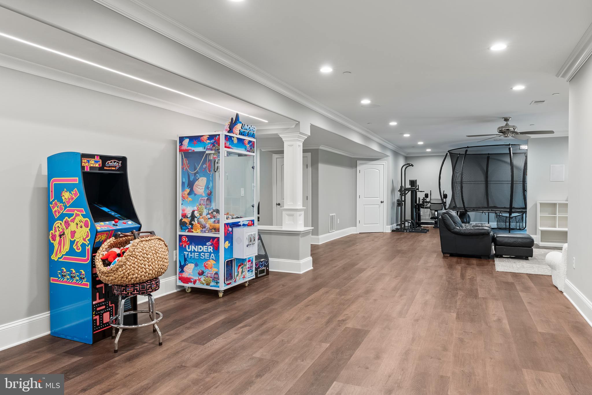 HUNT CUP HILL - Residential