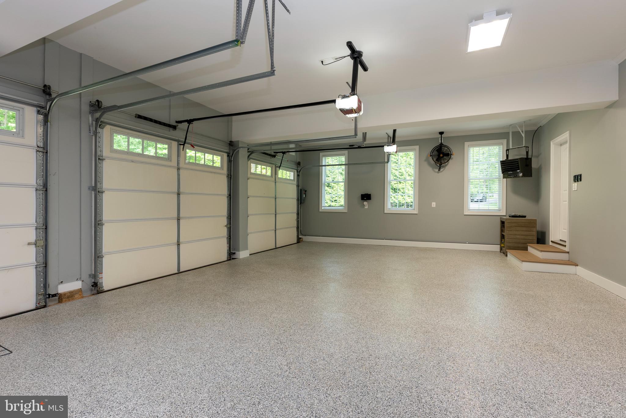 HUNT CUP HILL - Residential