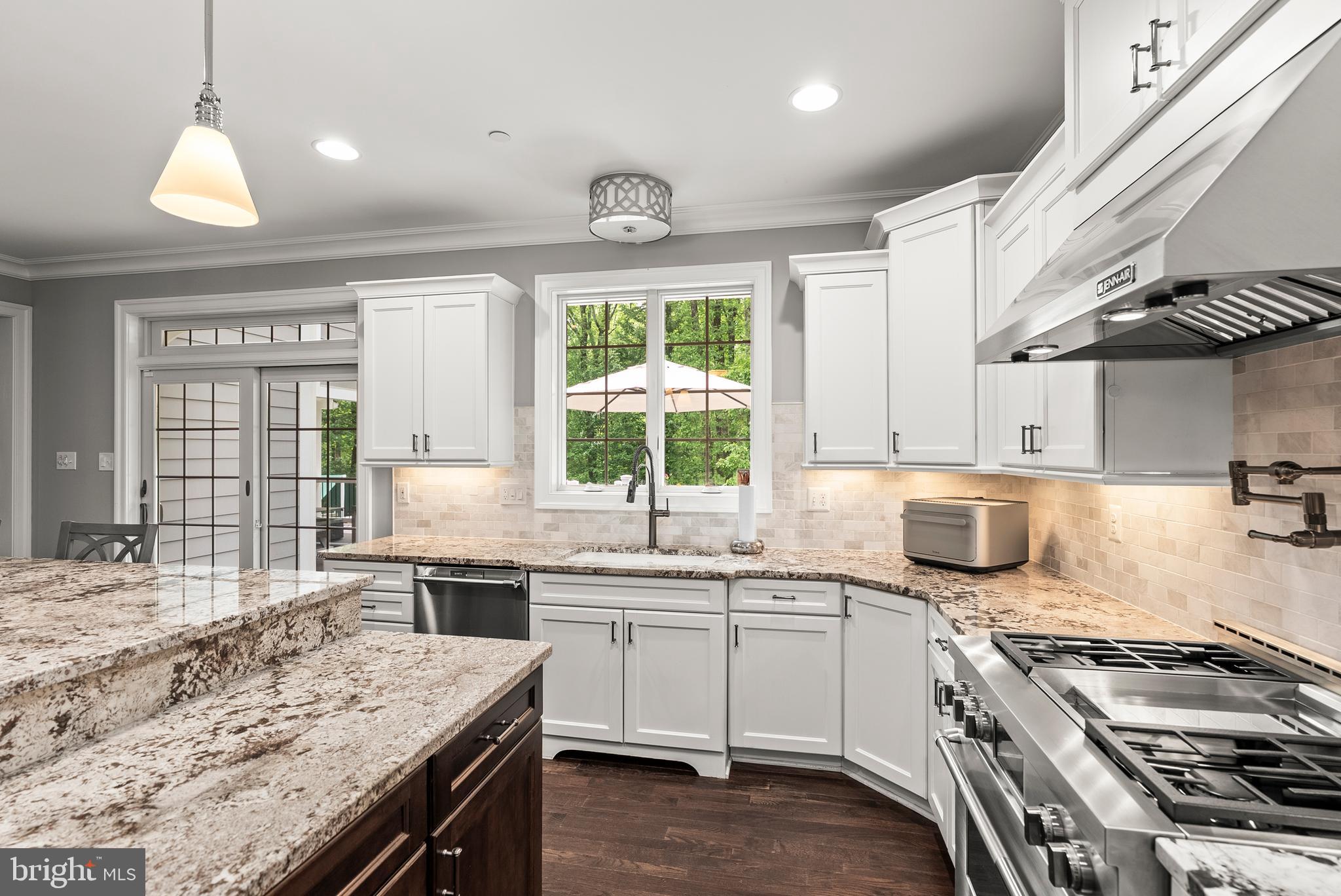 HUNT CUP HILL - Residential