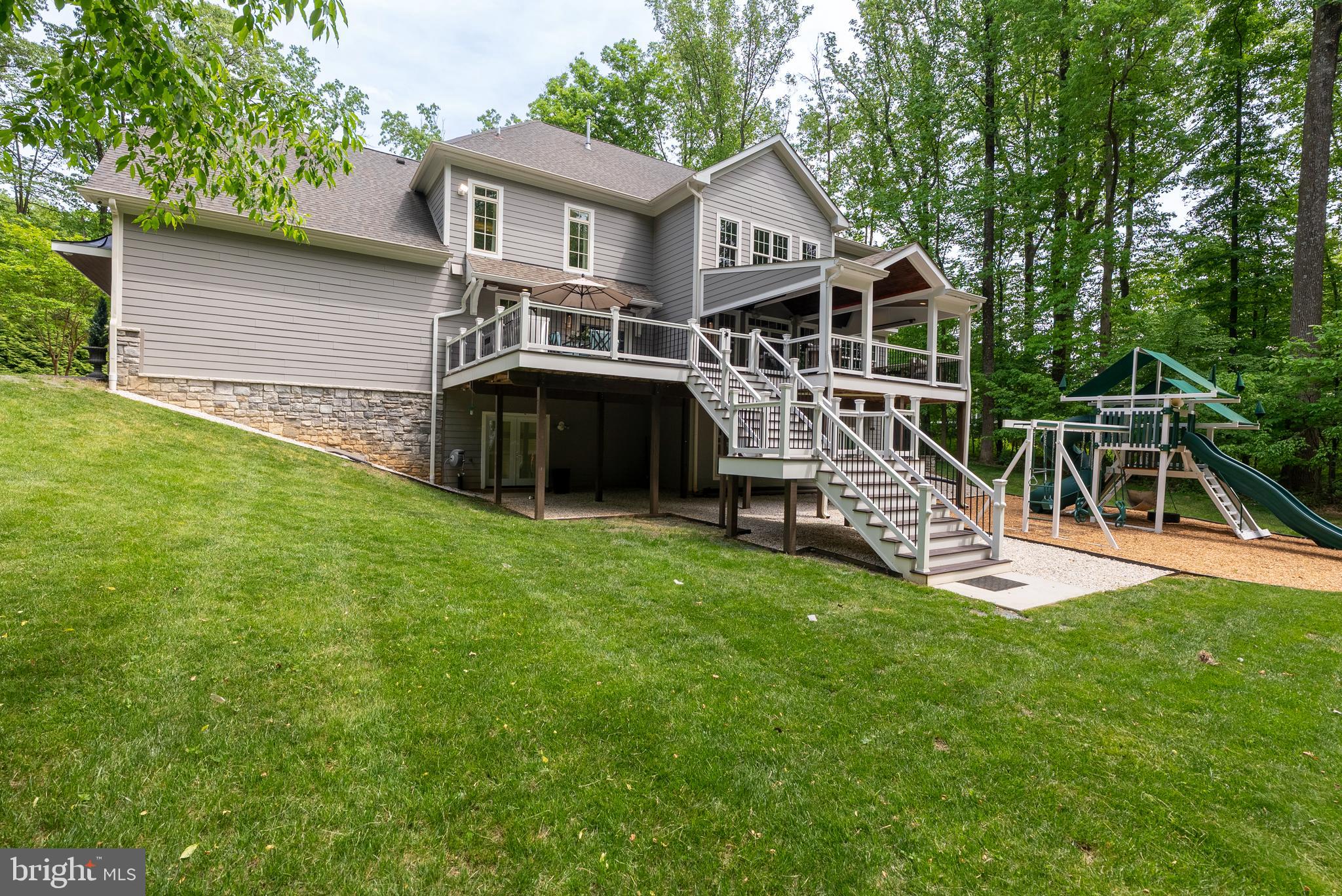 HUNT CUP HILL - Residential