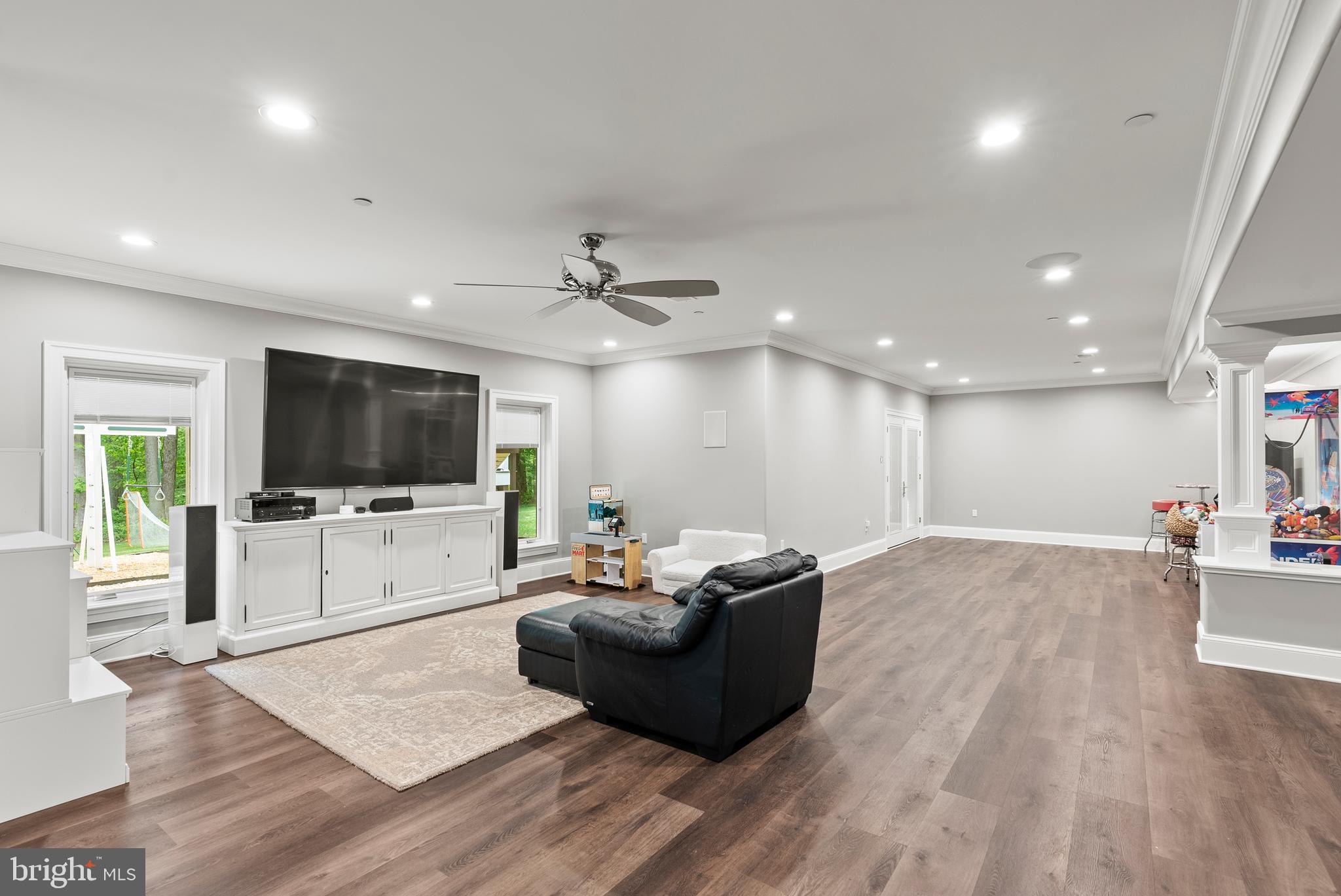 HUNT CUP HILL - Residential