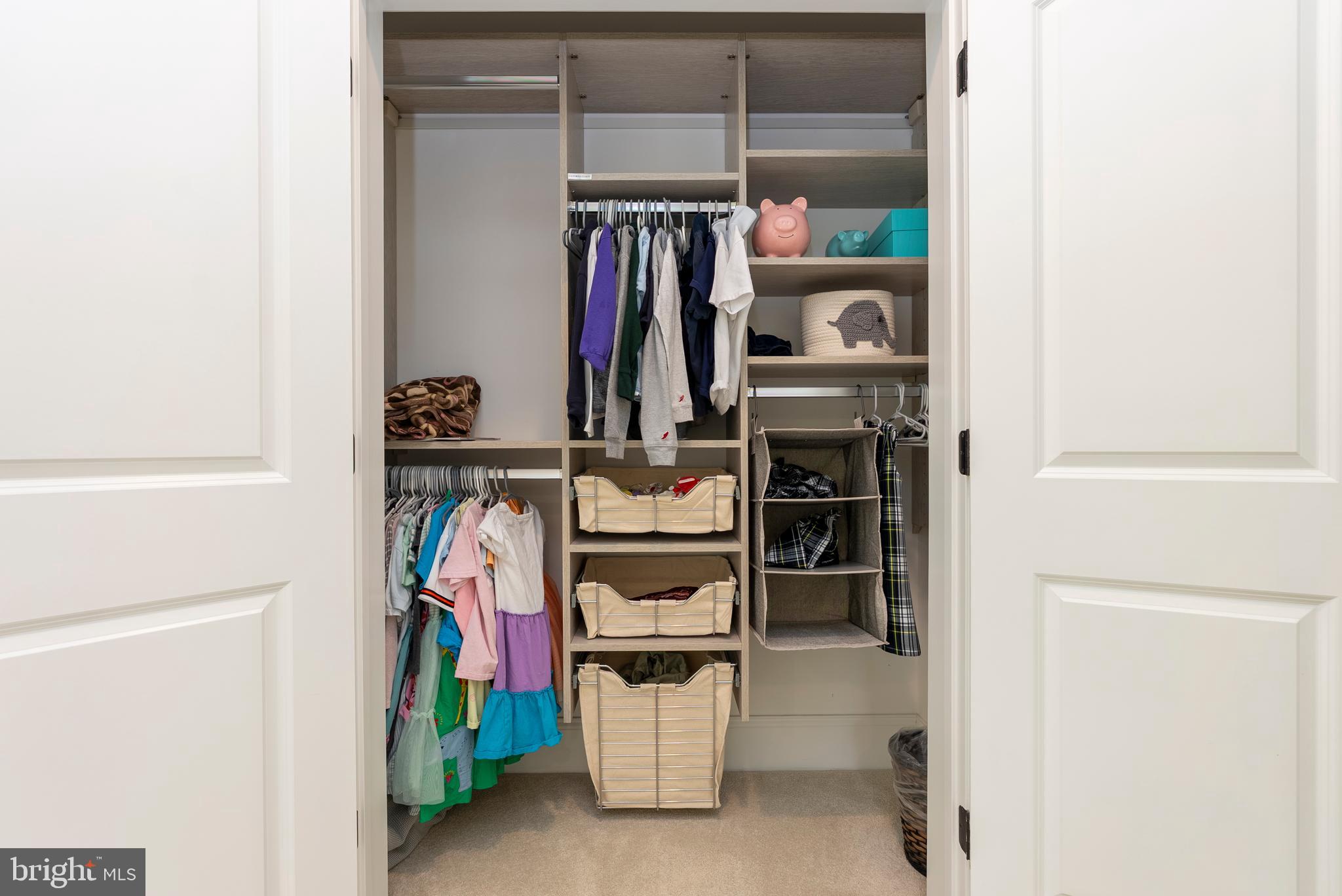 HUNT CUP HILL - Residential