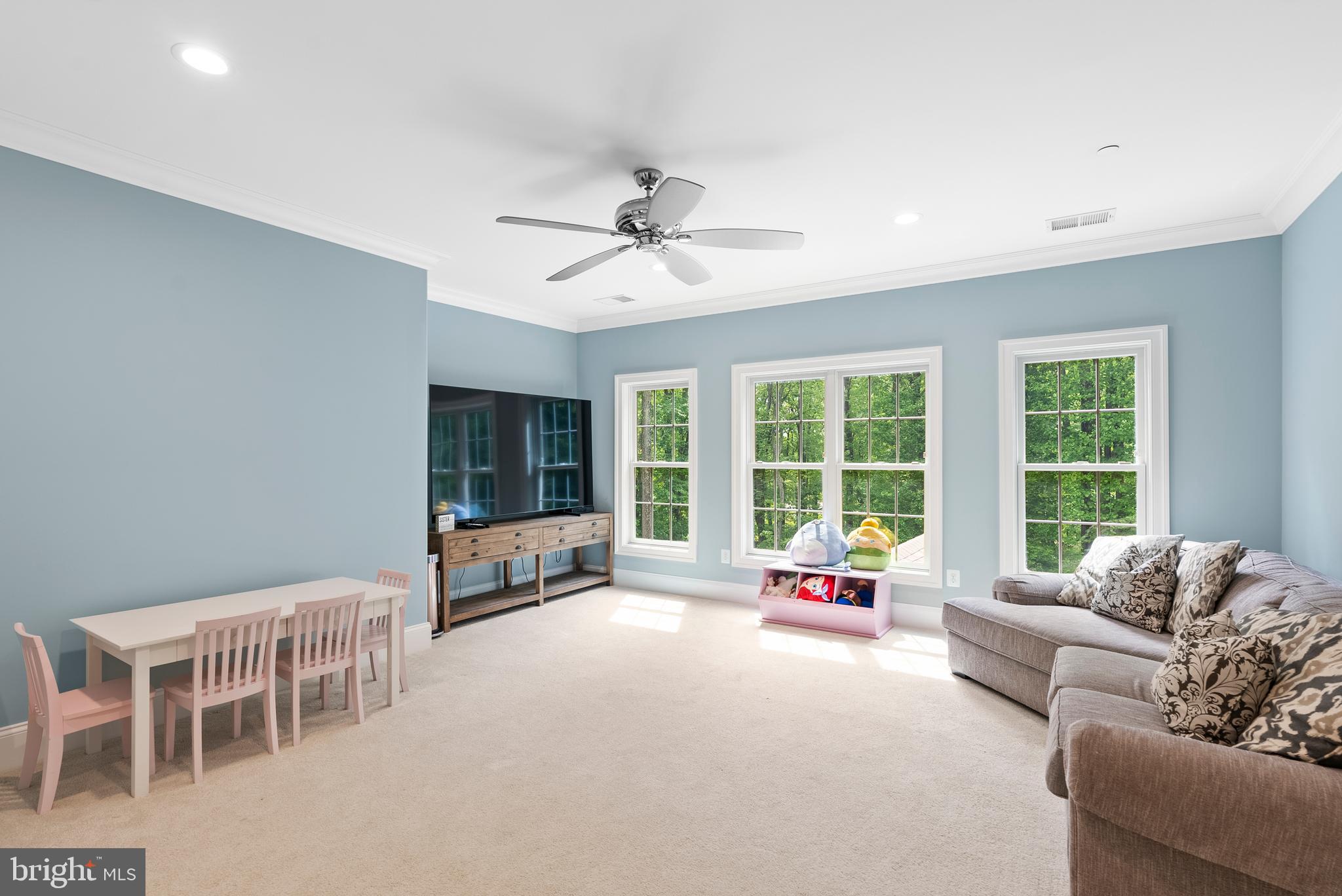 HUNT CUP HILL - Residential